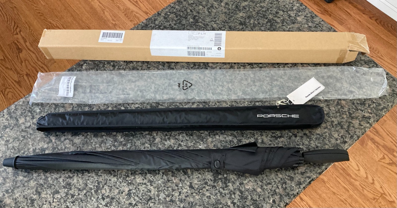 PORSCHE DESIGN 2007 DRIVERS SELECTION EXTRA LARGE (XL) UMBRELLA. UNUSED