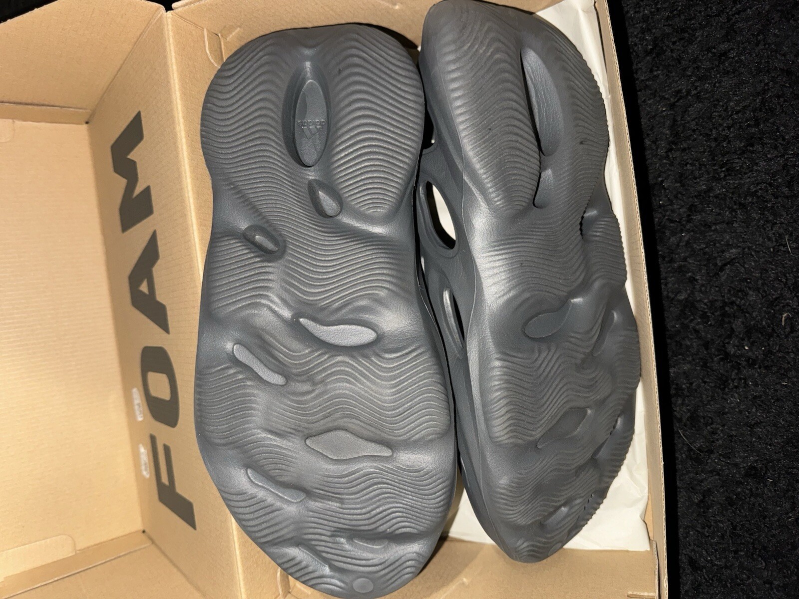 Size 11 – adidas Yeezy Quantum Onyx