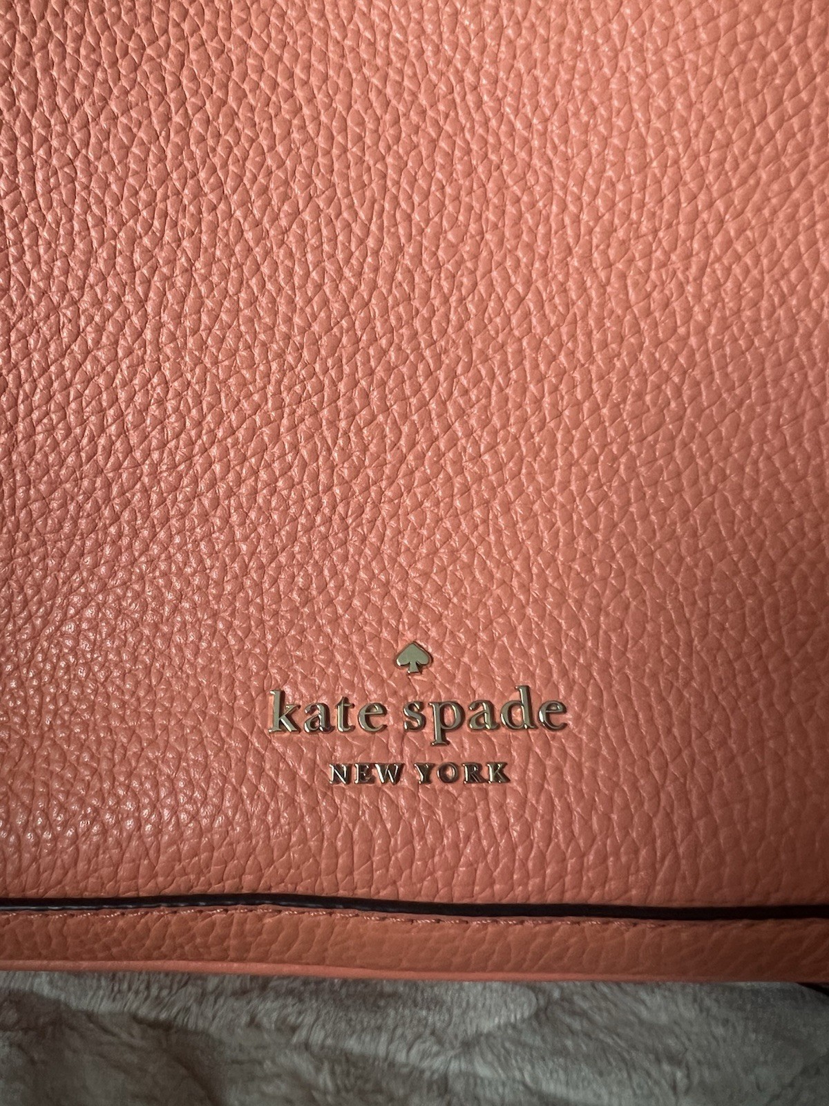 Kate Spade New York Pebbled Peach Medium Shoulder/Crossbody Bag Zip Top Gold