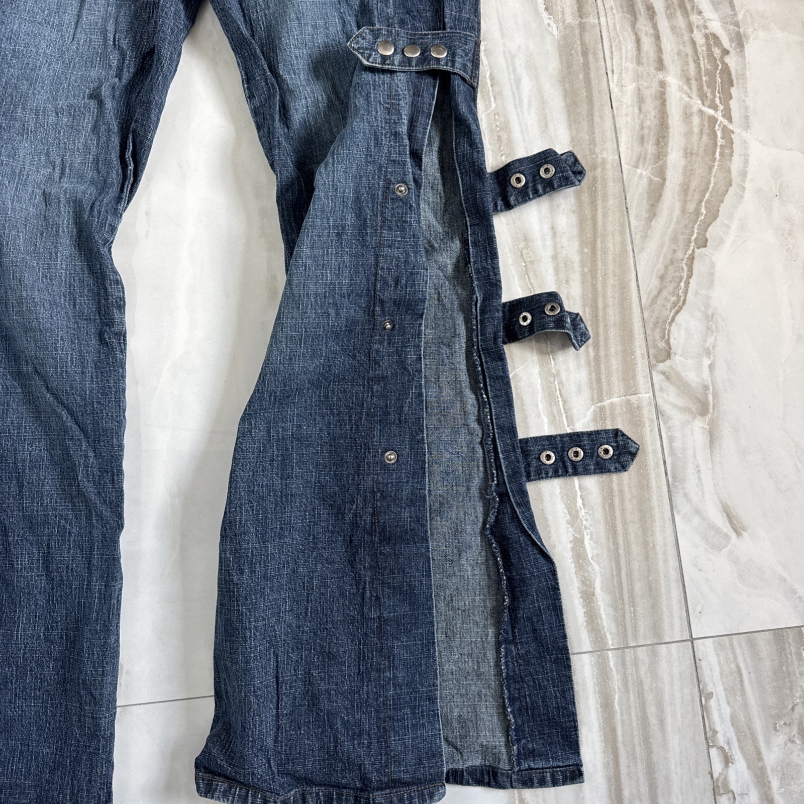 Vintage Buckle Up Side Split Leg Anti Flare Y2K Dark Wash Jeans Sz 11
