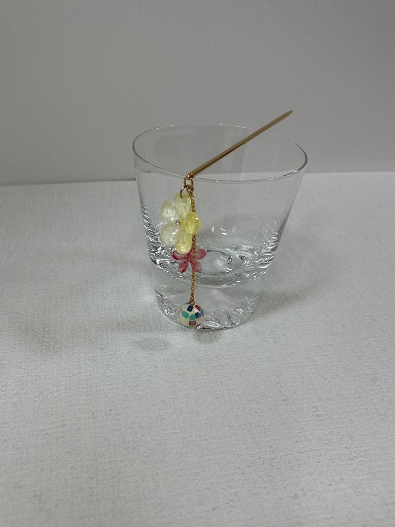 Flower & Bead Hairpin for Yukata, Traditional Hair Accessory
