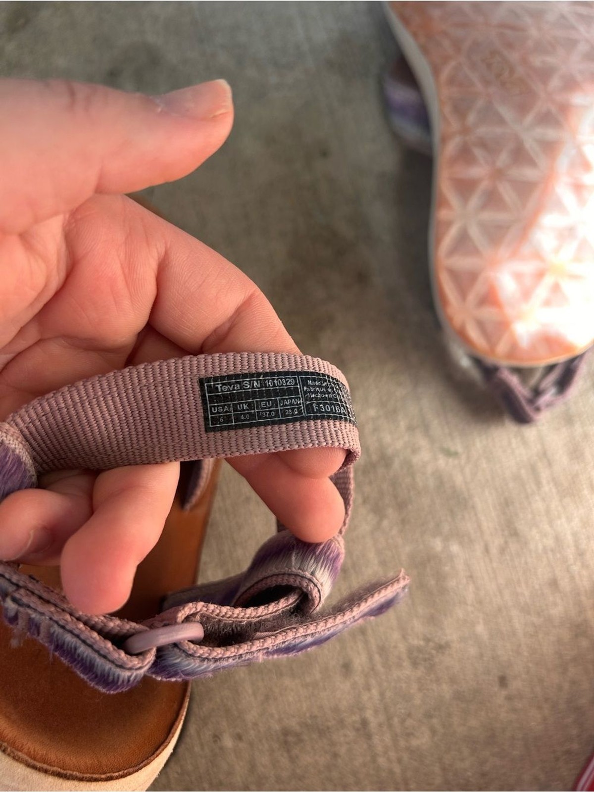 Teva Lavender and Brown Adjustable Strap Sandals Women’s Size 6