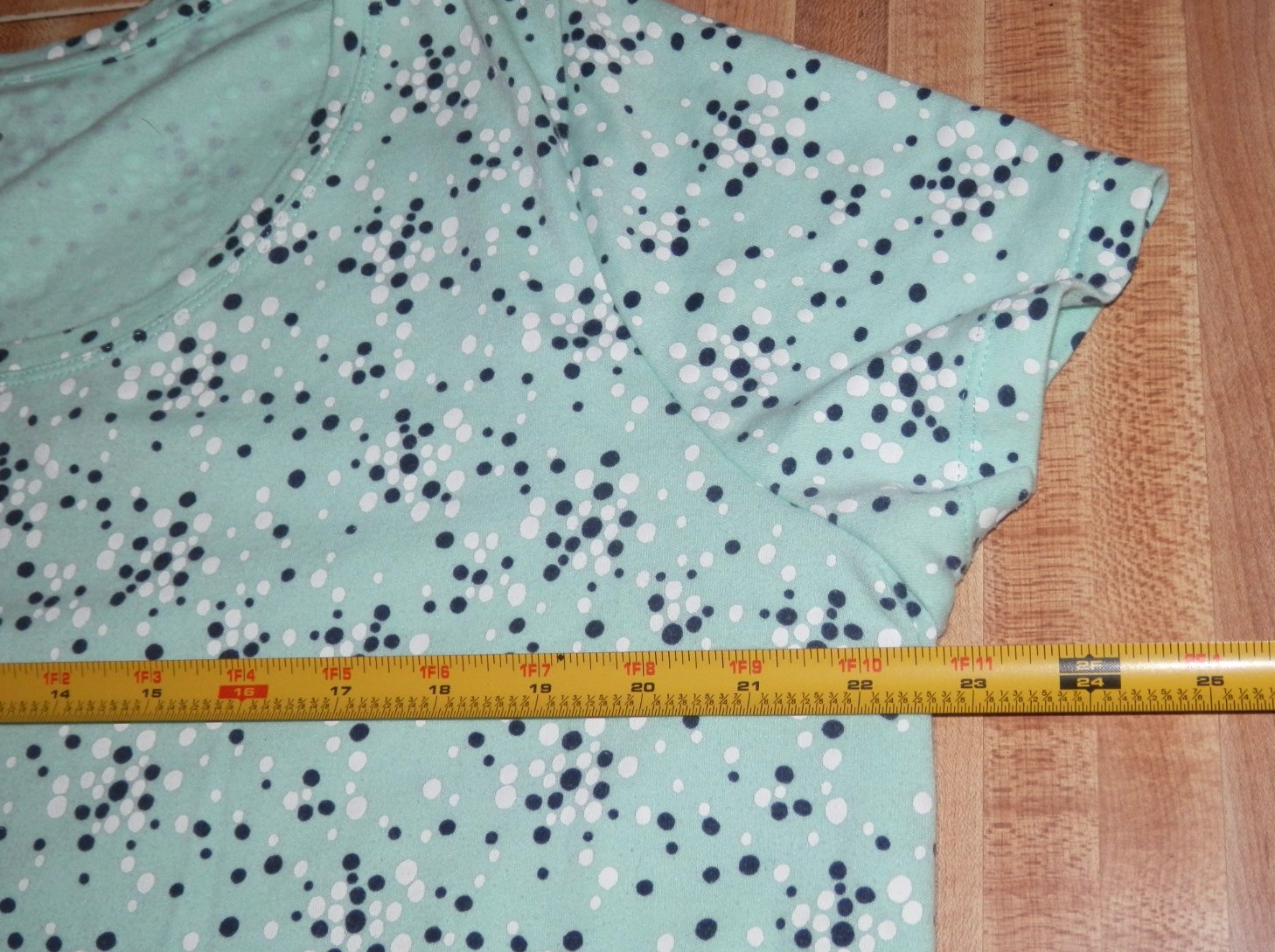 Falls Creek Short Sleeve Cotton/Poly Knit Top Sz 1X Soft Green/White/Black Dot