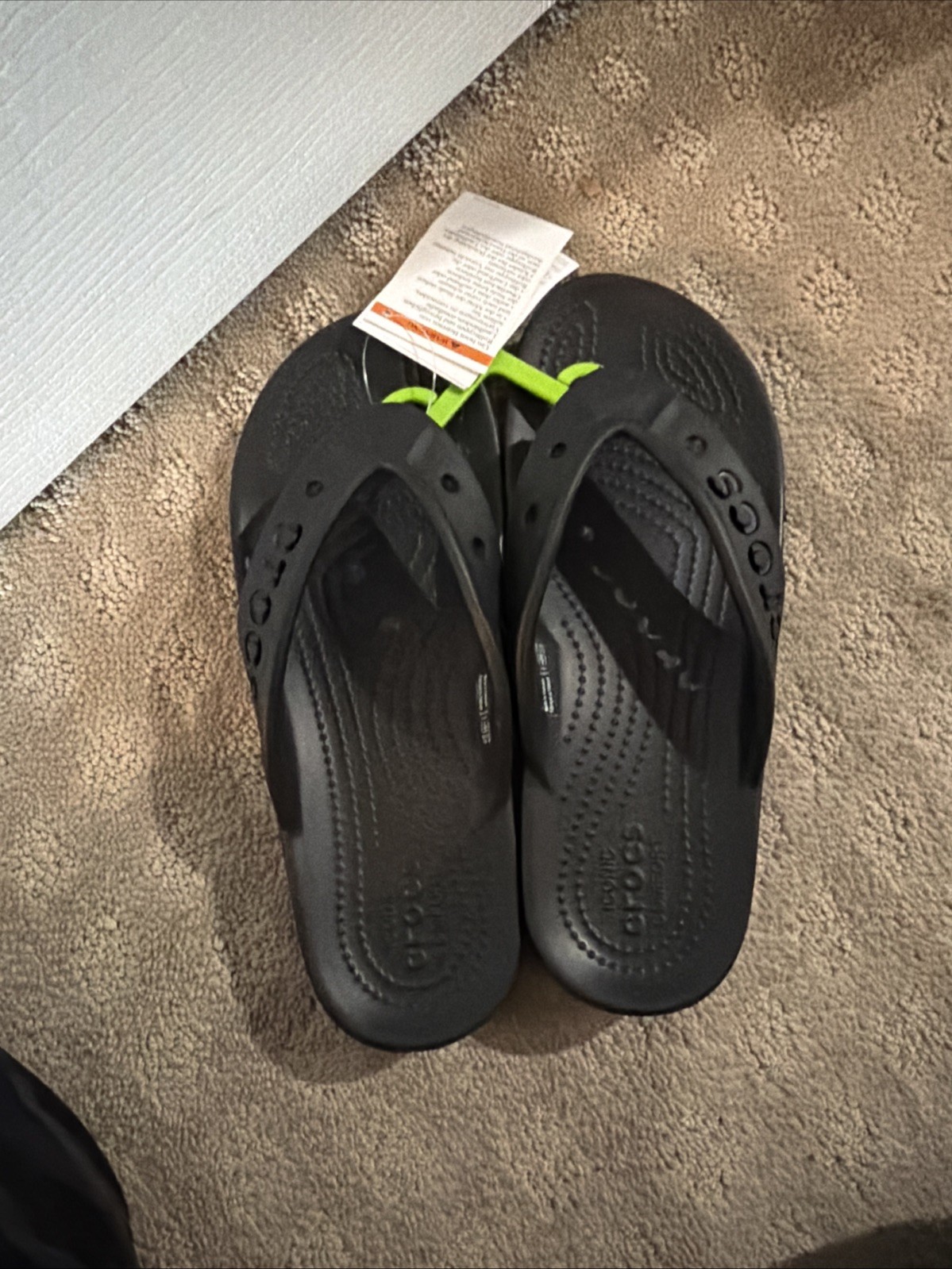 Crocs Baya II Flip Black Flip Flop Slippers. Unisex. Size 8WMN/6MEN. NWT!