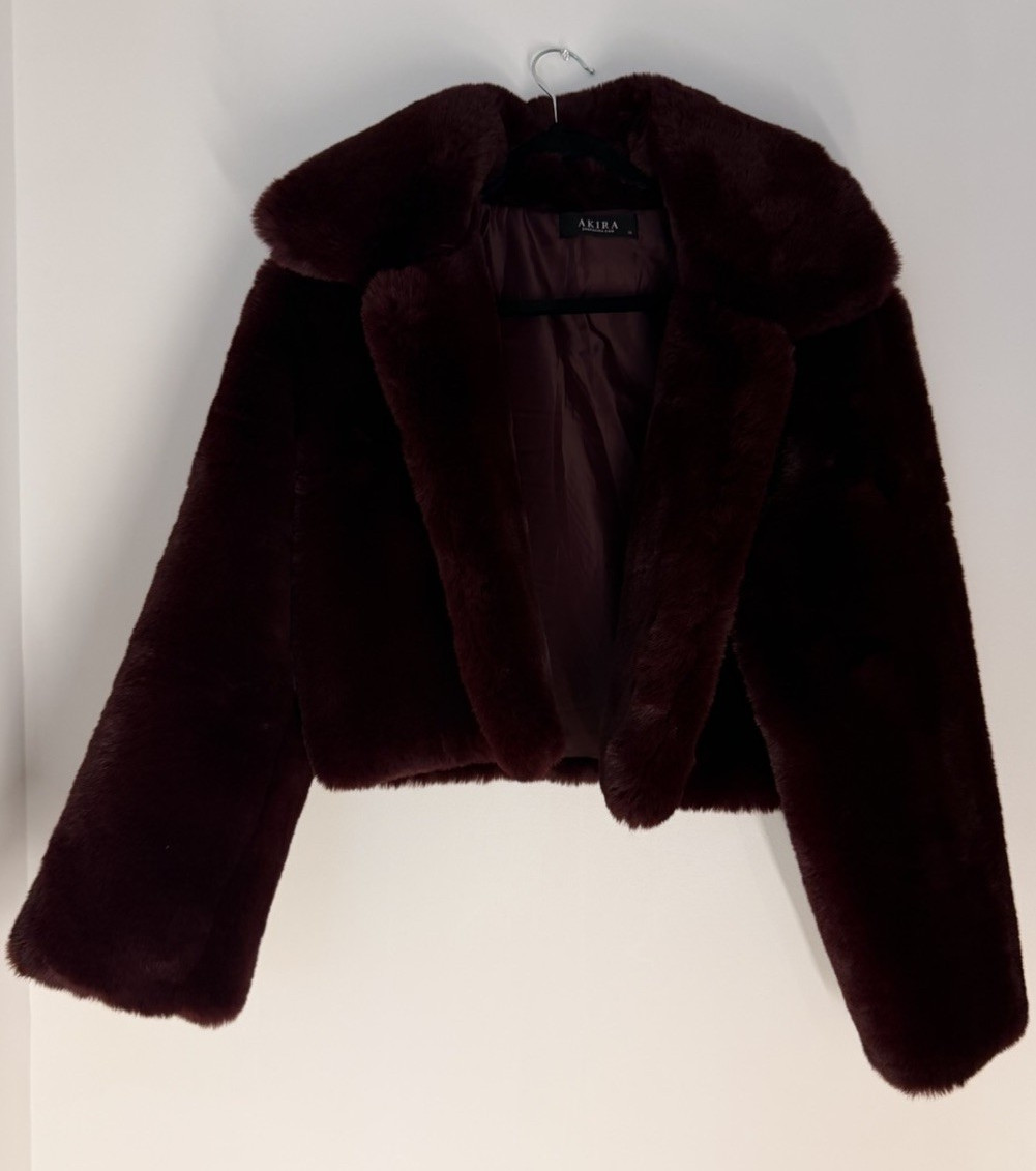 AKIRA Women’s Burgundy Short Jacket M Collared Open Front Long Sleeve