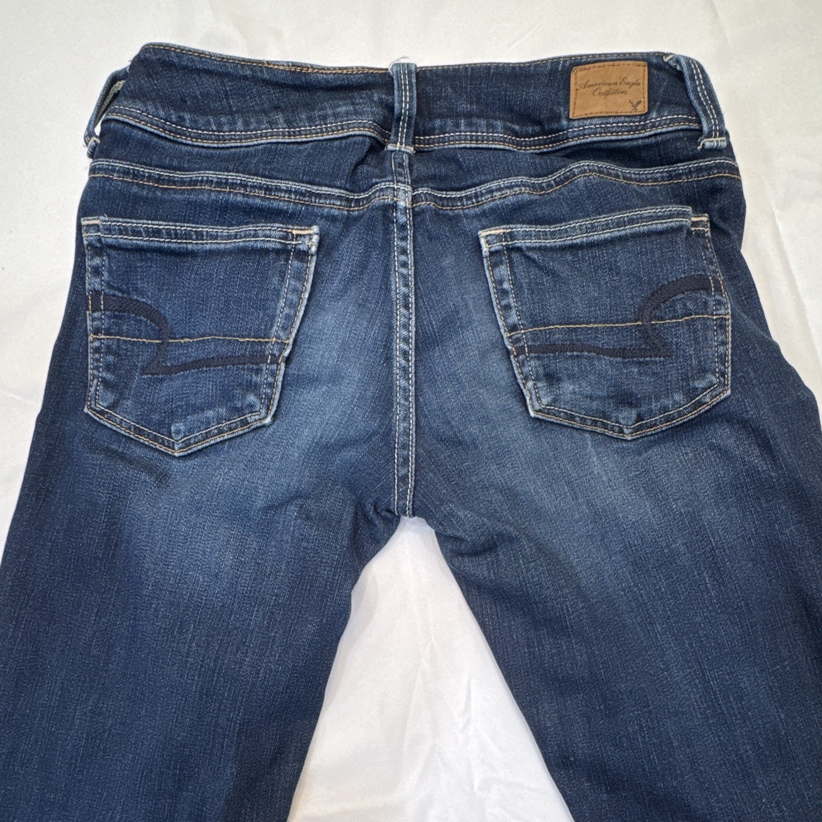 American Eagle Women’s Sz 4 Long Slim Fit Bootcut Jeans Dark Wash Stretch 2012