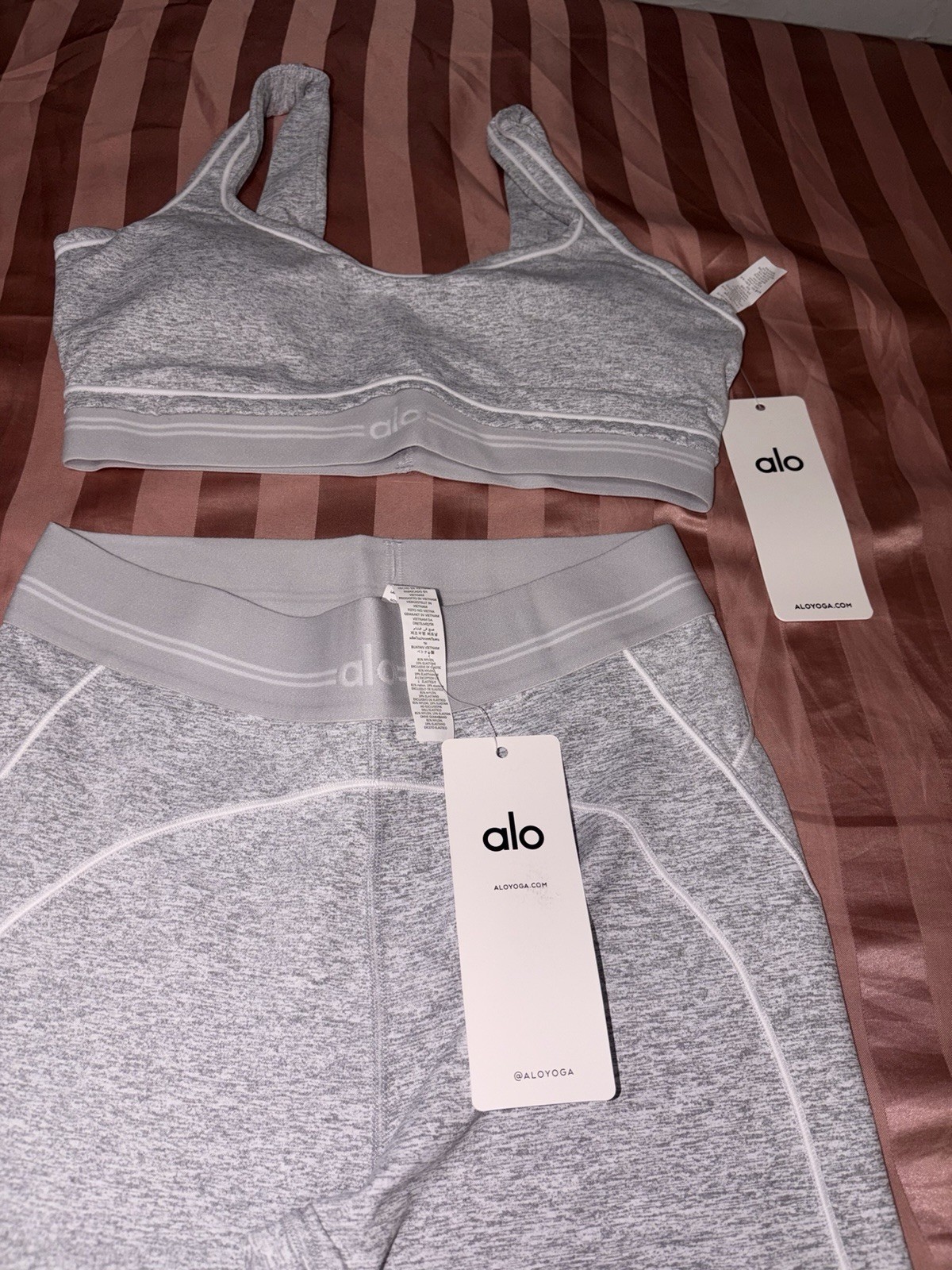 Yoga 2-Piece Heather Gray Bra & Leggings Set Women’s Yoga MEDIUM