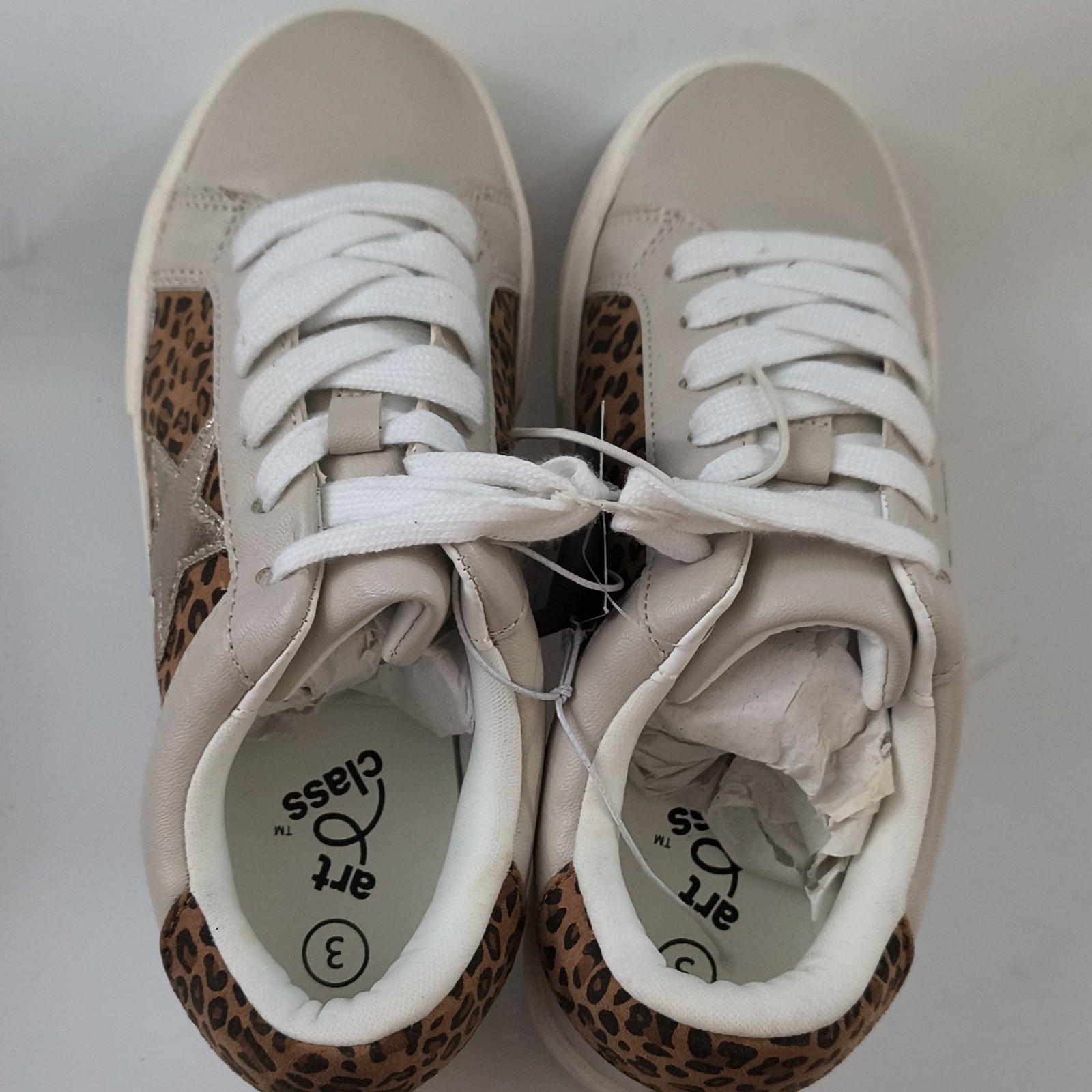 art class Girls Low Top Lace-Up Sneakers Leopard Animal Print Star Accent US 3