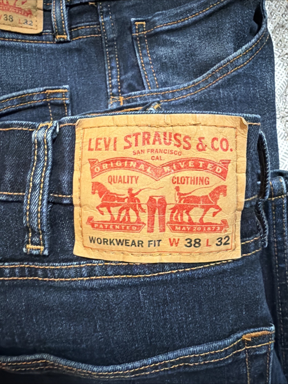 levis workwear fit jeans 38 X 32 – Three Pair 1 Black, 1 Dark Blue. 1 Light Blue