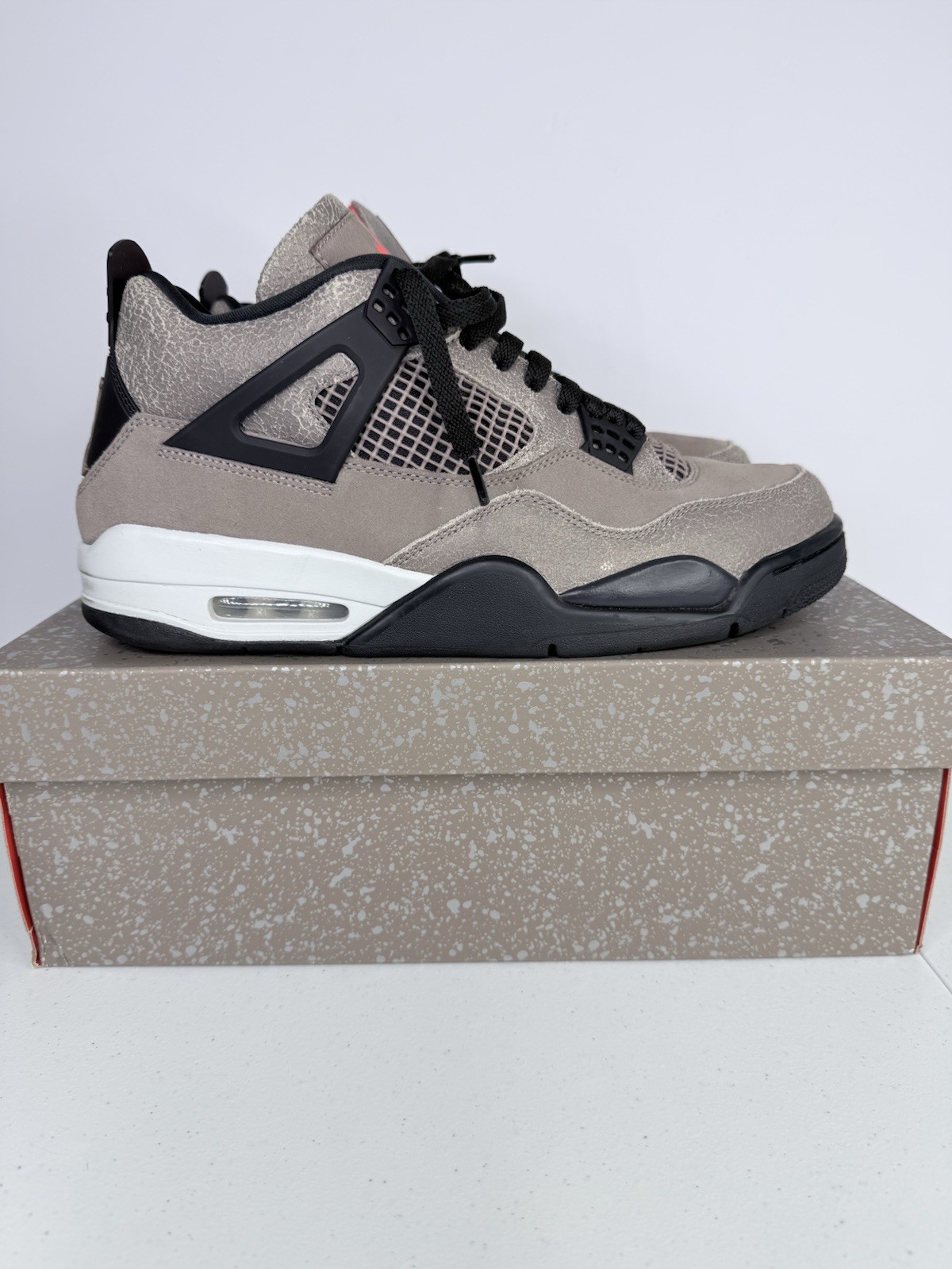 Nike Air Jordan Retro 4 IV Taupe Haze Brown Red Black Size 11 DB0732-200