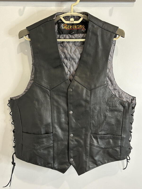 Geronimo Mens Leather Vest Side Lace Up Snap Front Quilted Liner Size 46