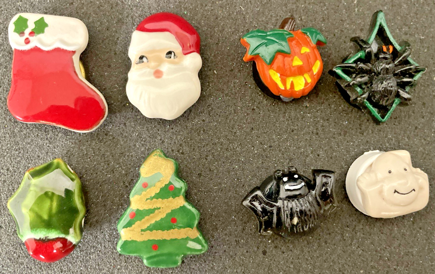 8 Button Covers Christmas Halloween Themed Metal Hinged Back Holidays VTG 1980s