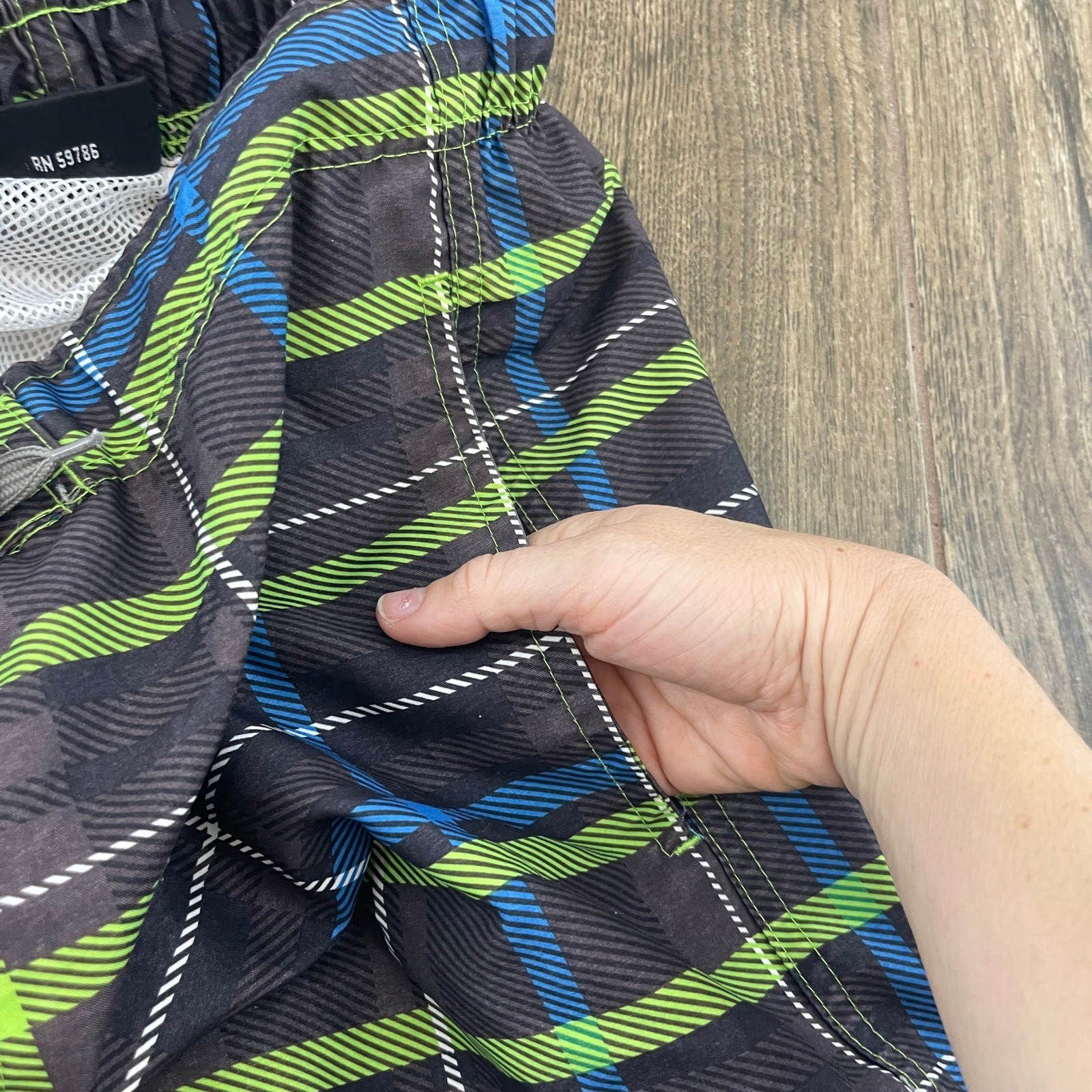 Y2K Airwalk Board Shorts Mens M Black Neon Green Blue Plaid Cargo Swim VTG