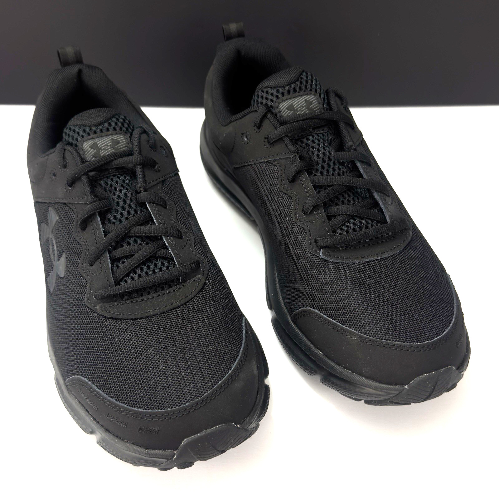 Under Armour Charged Assert 10 Mens 11 4E Extra Wide Black Running Shoes