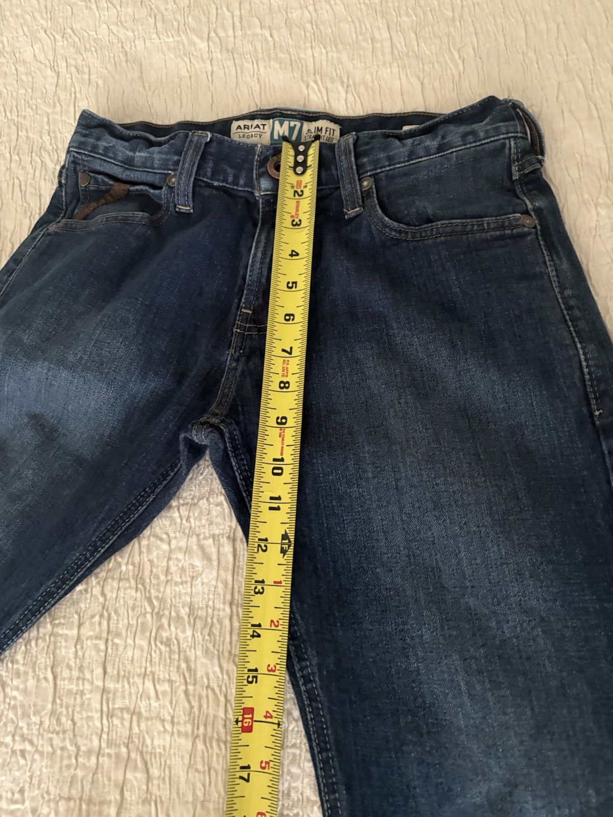 Ariat Legacy Men’s Slim Fit Straight Leg Blue Dark Wash Denim Jeans 5-Pocket M7
