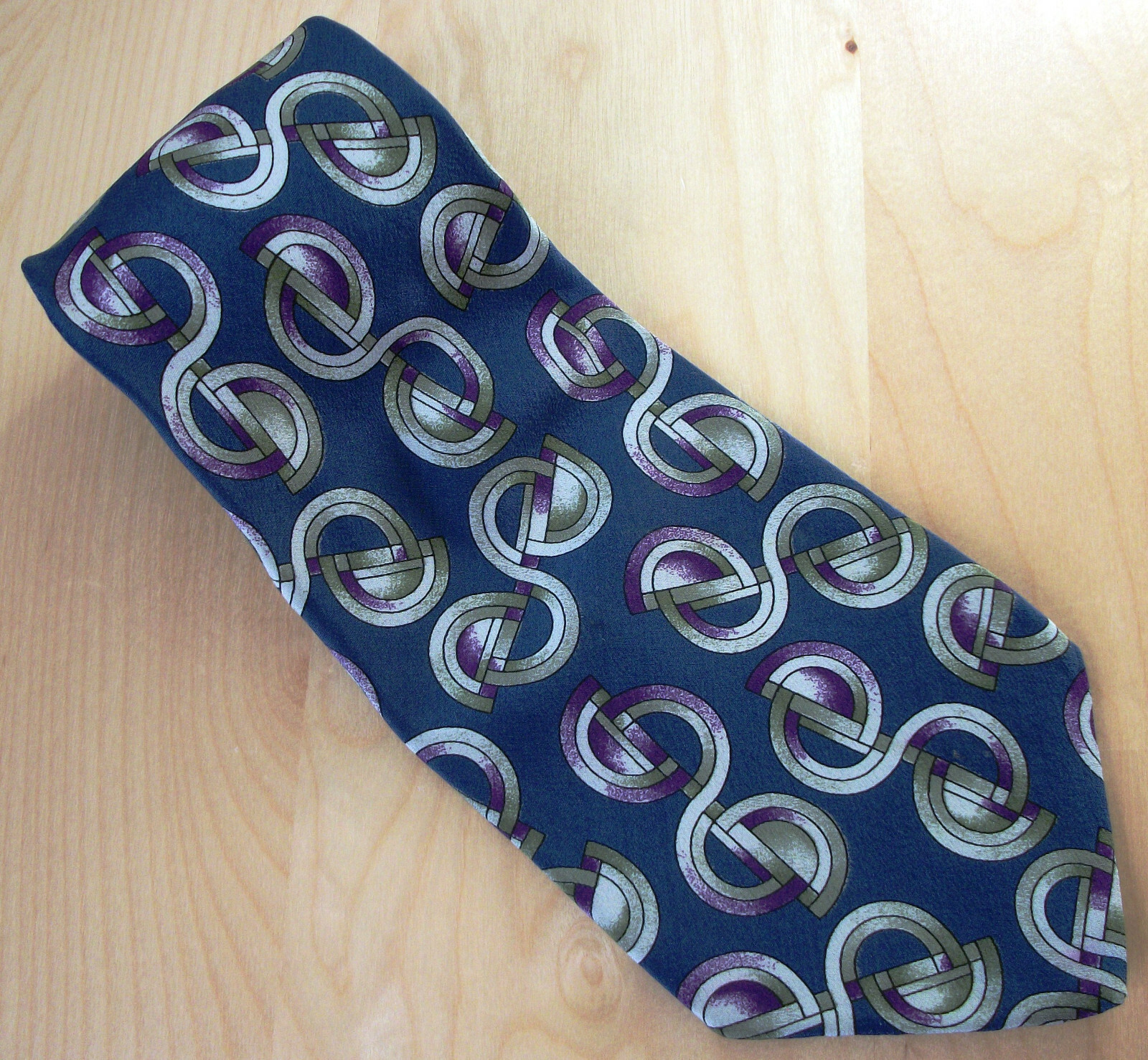 Austin Grey Blue Geometric Semi-Circle Men’s Silk Neck Tie 58″ L x 3.6″ W (D184)