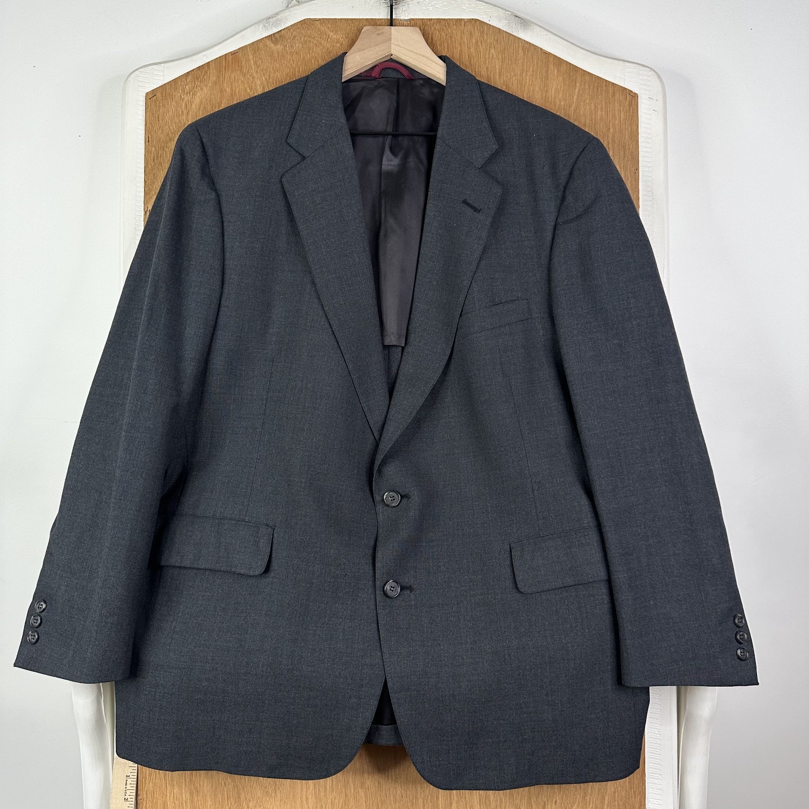 Jos A Bank Suit 44R Gray 2 Button Wool Pants 38×28 Pleated Front Canvased