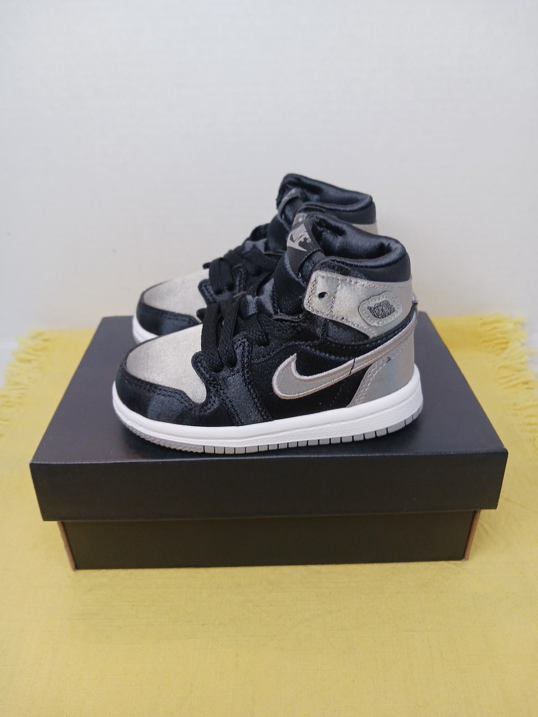 Jordan 1 Retro High OG Satin Shadow Toddler Size 5C FD5305 010 Black /Grey