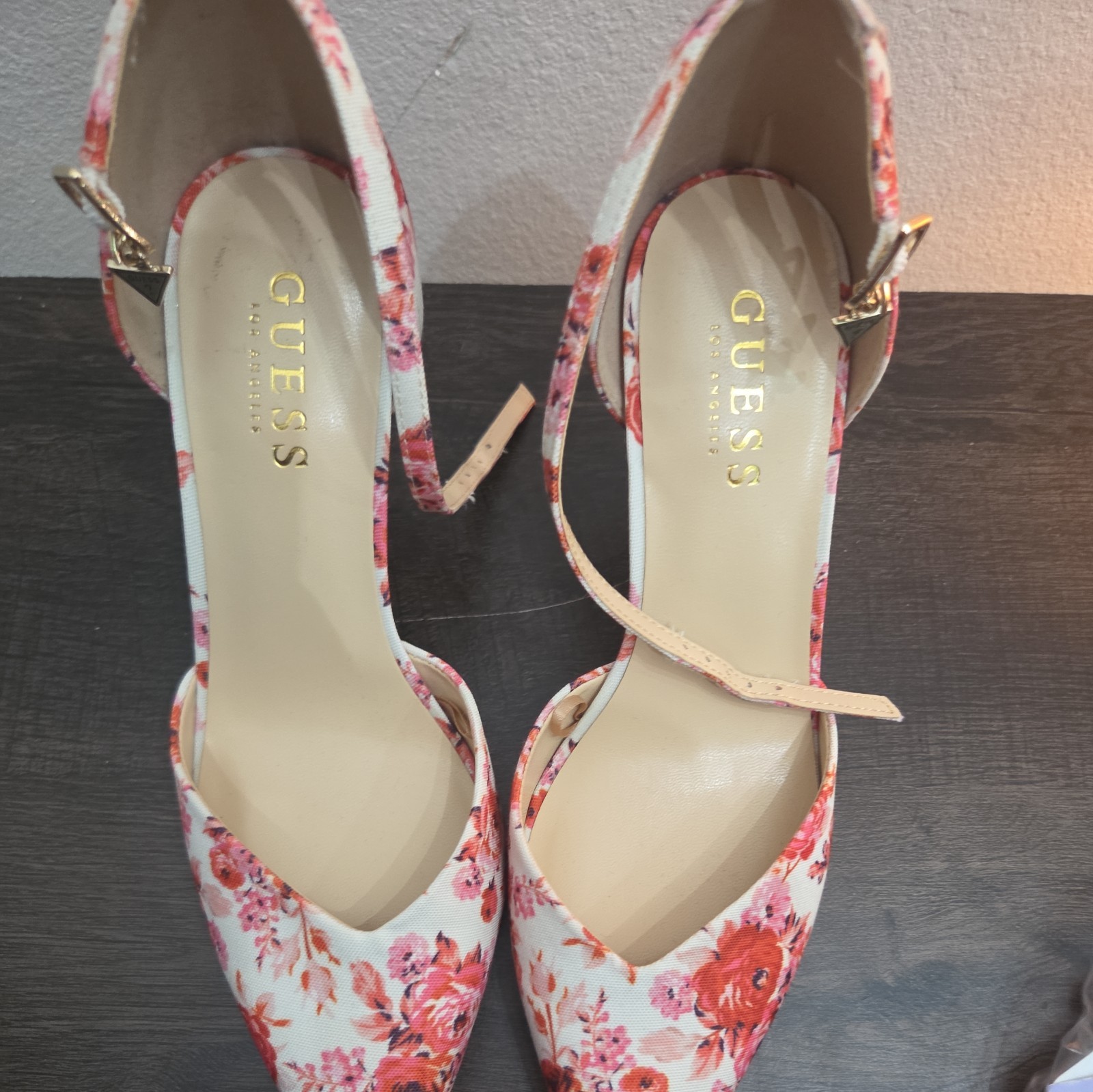 GUESS Floral heels size 7.5
