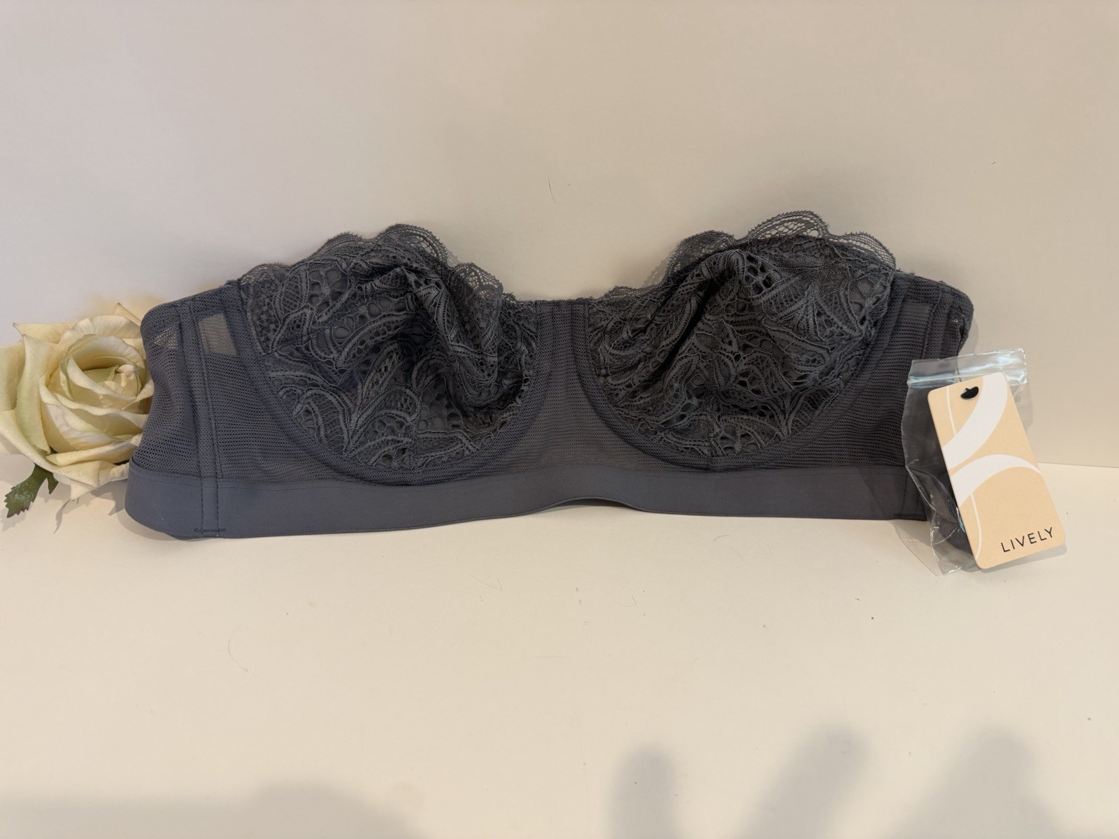 NWT- Lively The Lace Strapless Bra Size 32DD Color Gray/Smoke Style 32221