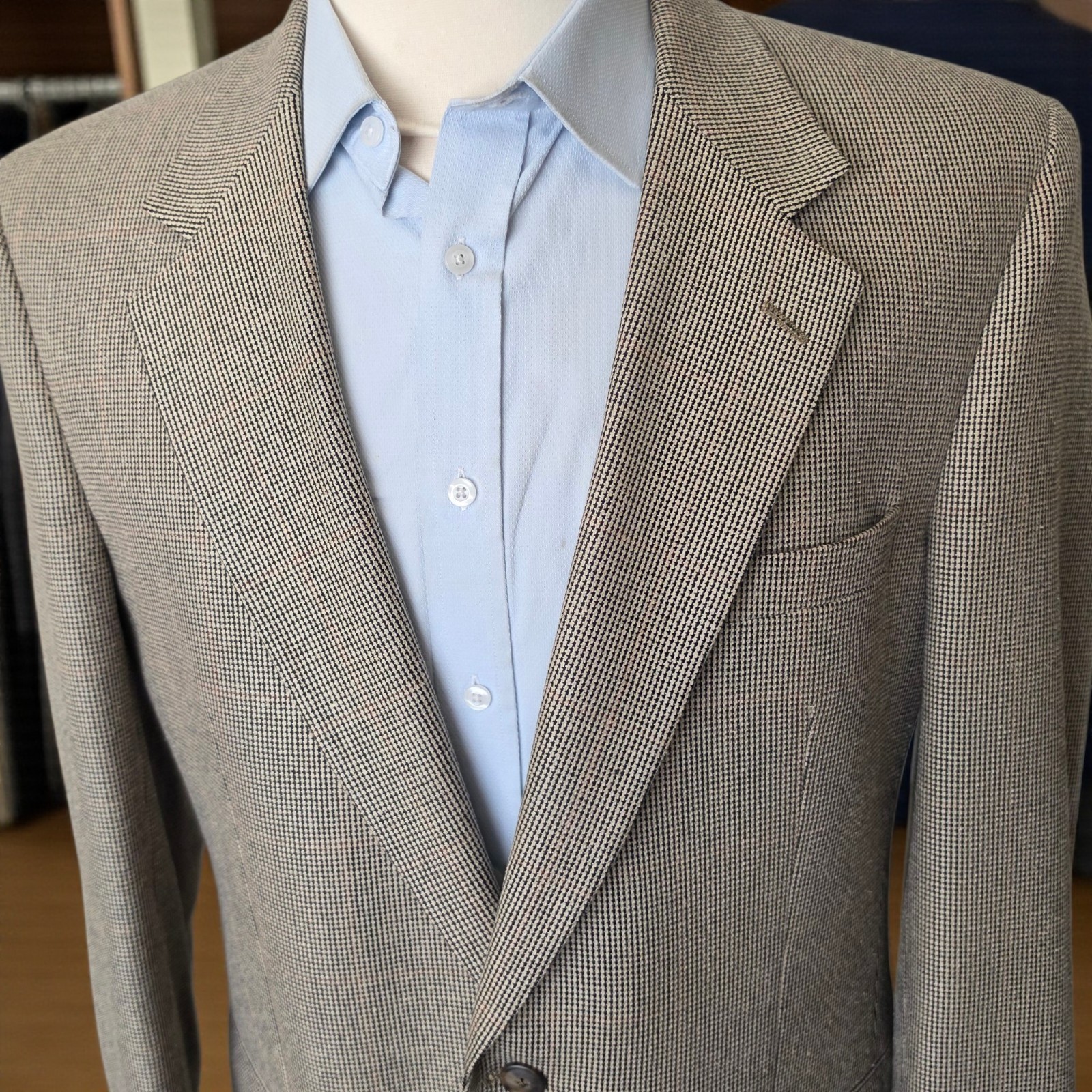 Vintage Burberry Blazer 44L Woven Nailhead Soft Tweed