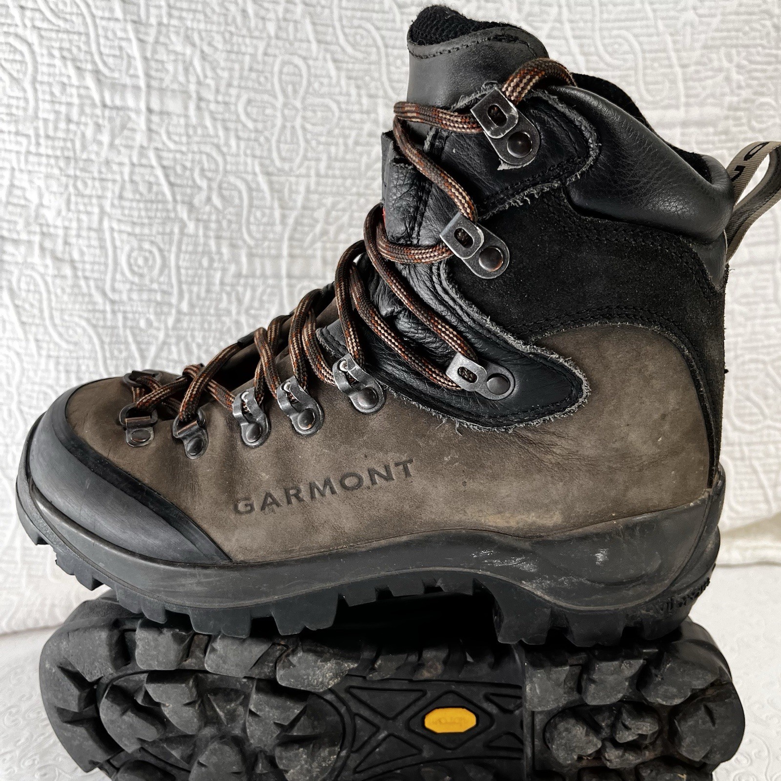 Garmont Dakota Hiking Backpacking Mountaineer Boots Men Size 7 Vintage Y2K Work