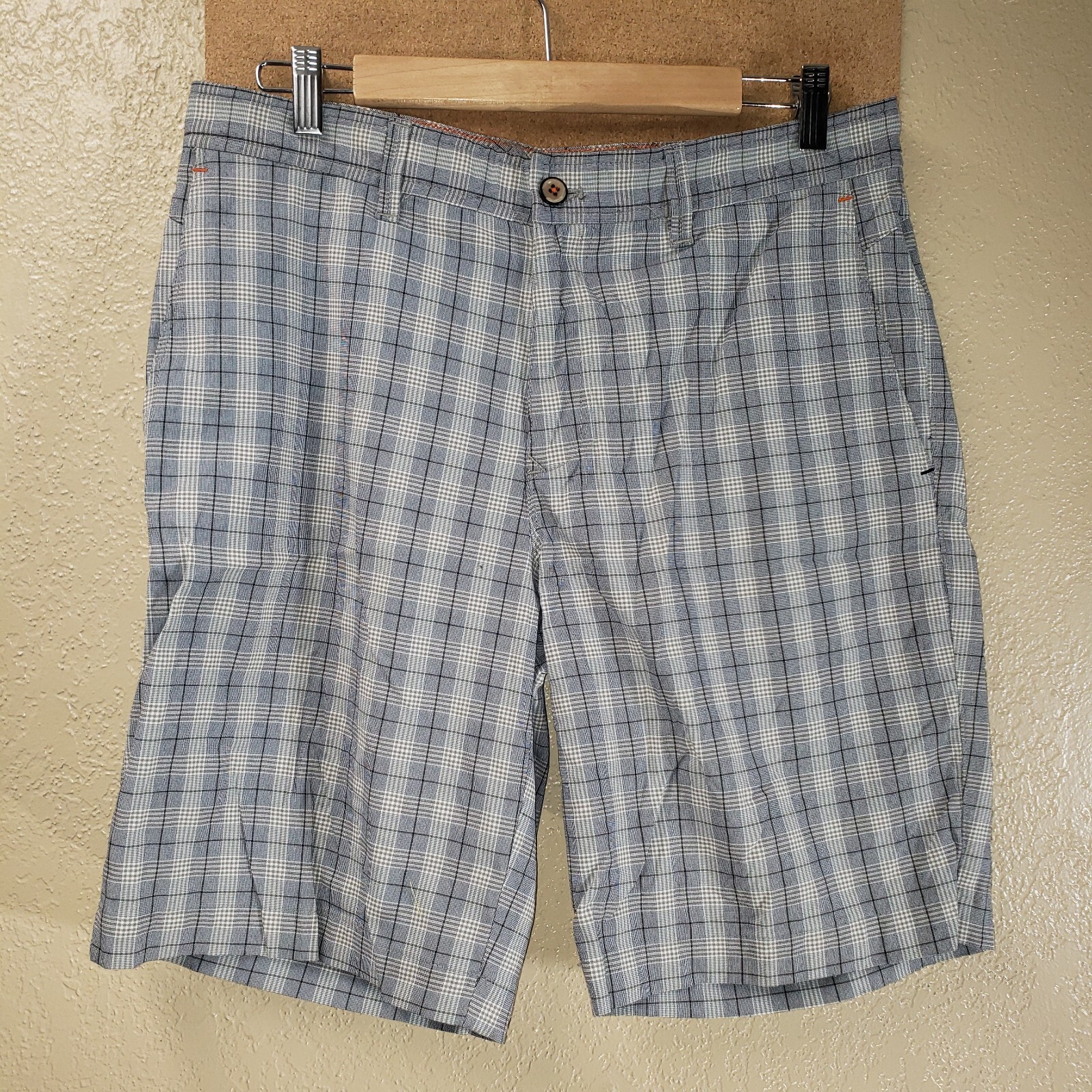 TOMMY BAHAMA Mens 32″ Waist 95%Nylon/5%Spandex plaid shorts Combine ship Discoun