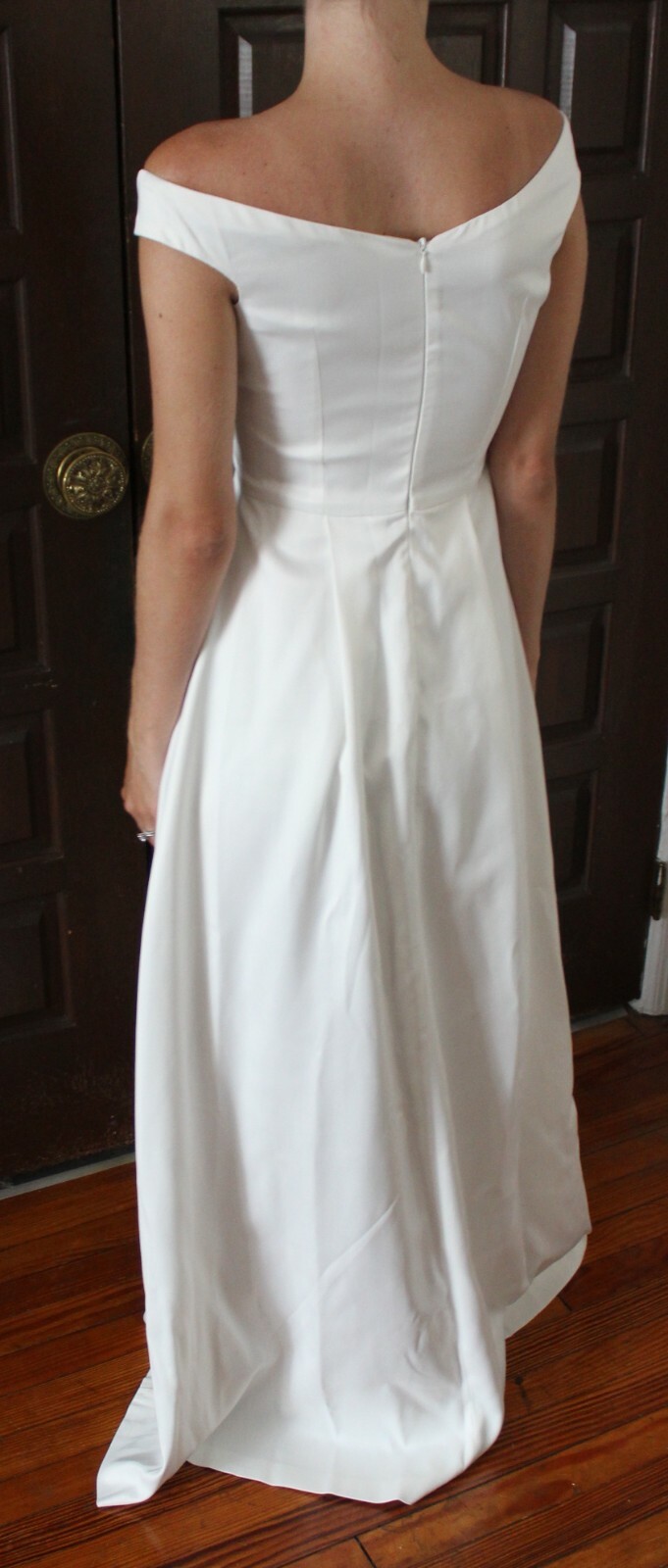 Classic & Clean Custom Silk A-Line Wedding Dress – Never Worn