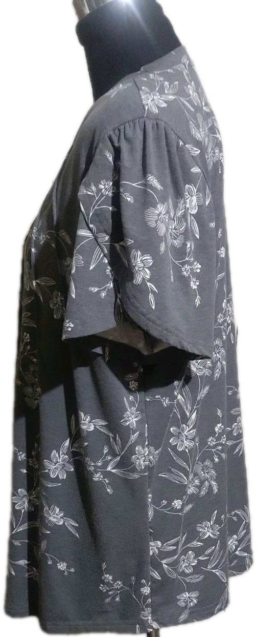 Anyhold XL Gray White Floral Pullover Top Layered Short Bell Sleeve Pleat Front