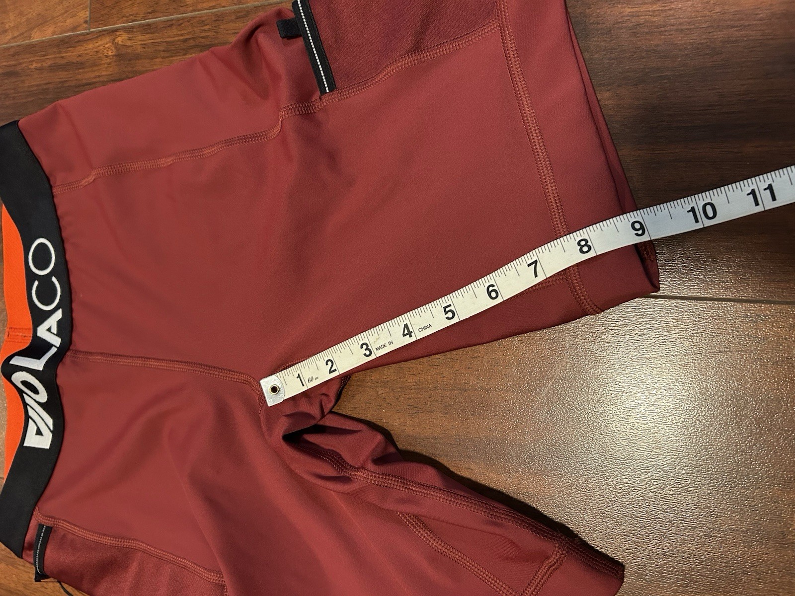 WOLACO Men’s Red Compression Activewear Shorts w/ Pockets Size L 7″ Inseam