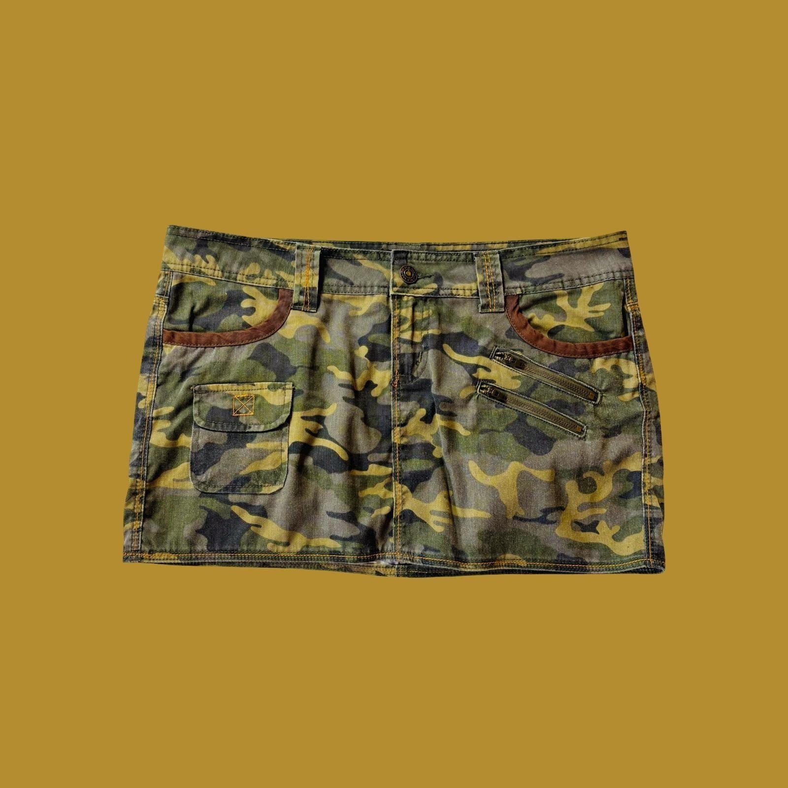 Vintage Y2K Camo Utility Grunge Micro Mini Skirt Size 11 12