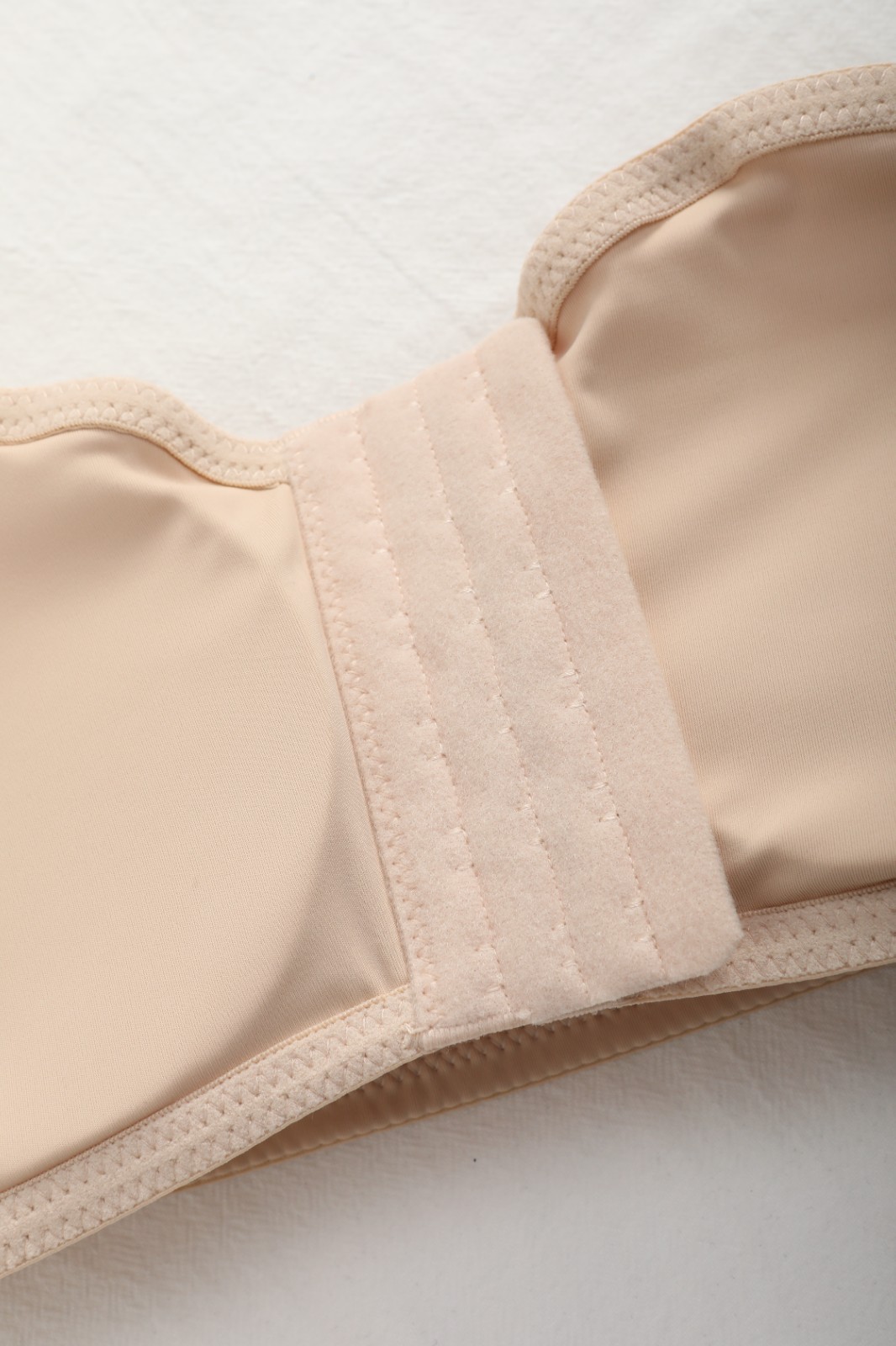 3 Pack Strapless Front Hook Bra Wireless Anti Slip Removable Pads Bandeau Bra