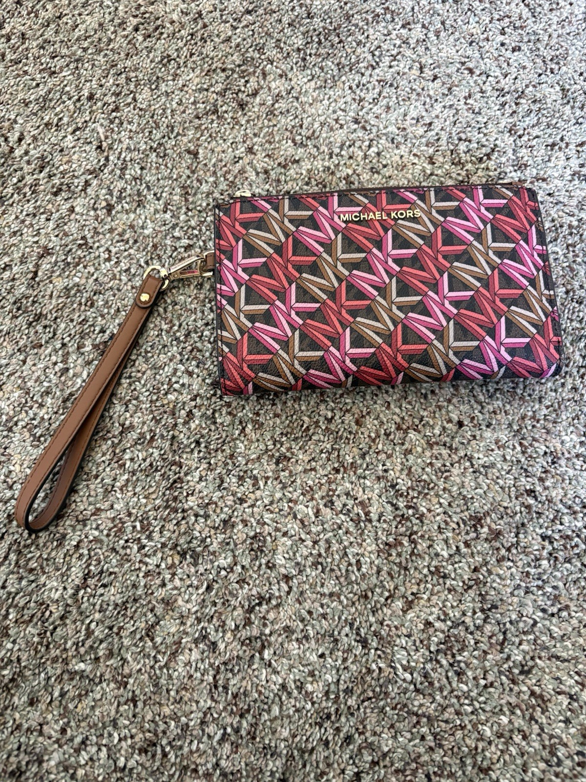 Michael Kors Geometric Print Wristlet Wallet Brown Pink Red Zip Strap