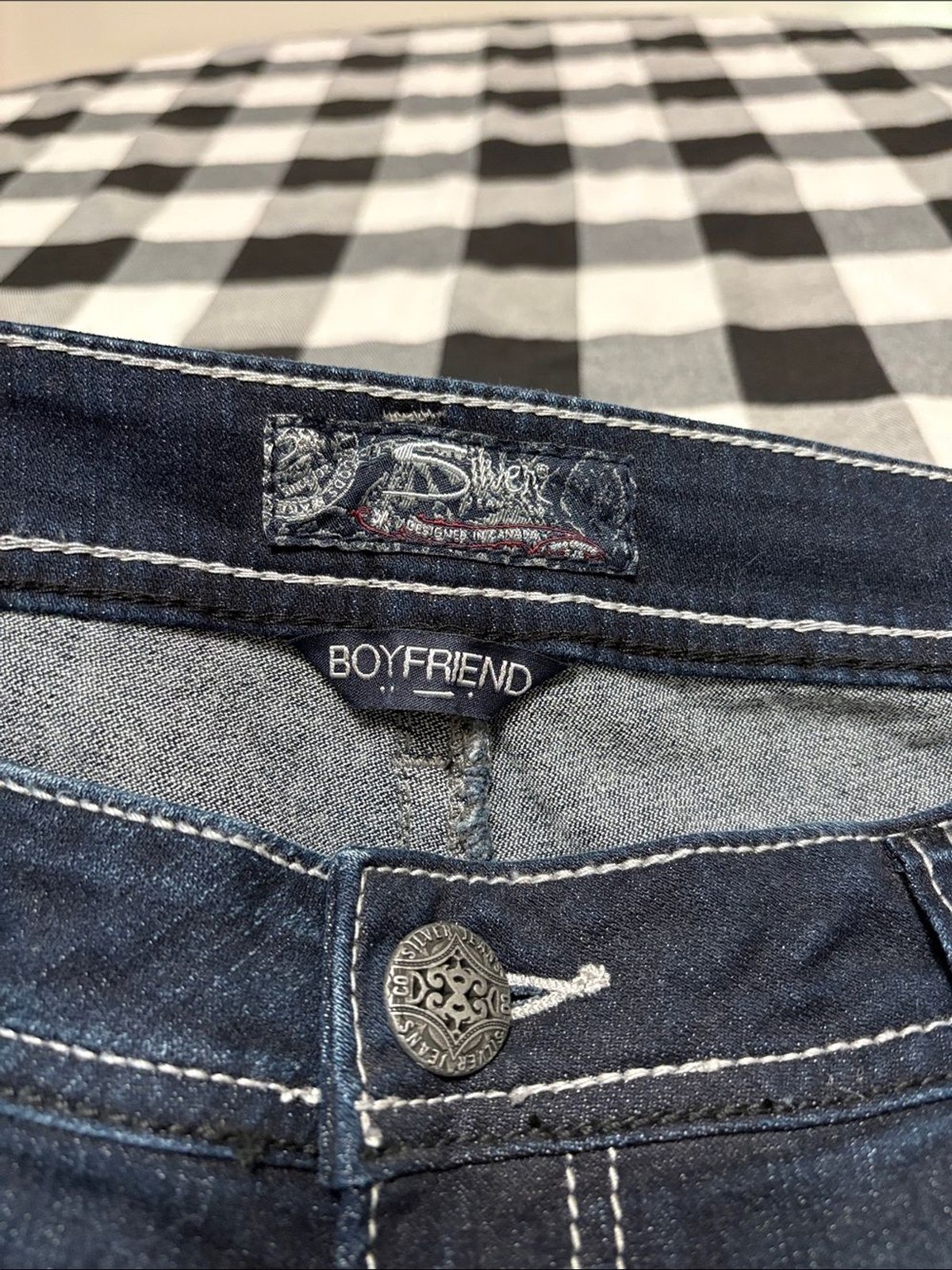 Silver Jeans Boyfriend Fluid Denim Jeans Distressed Stretch Dark 32 x 29/31.5