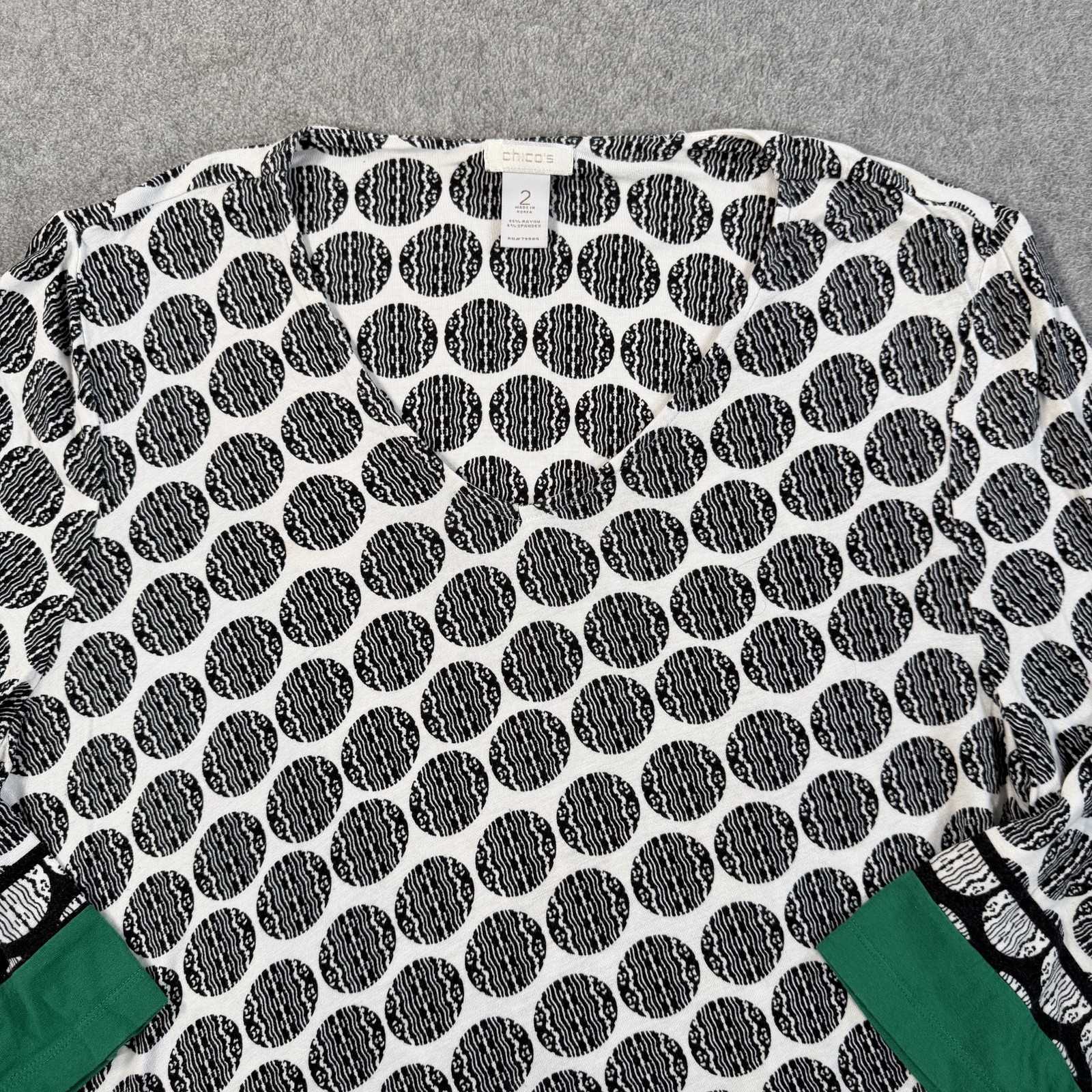 Chico’s Size 2 Large Black White Green Polka Dot Asymmetrical Tunic Top V-neck