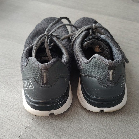 Fila Womens Memory Foam Running Sneakers Charcoal Grey White Size 8