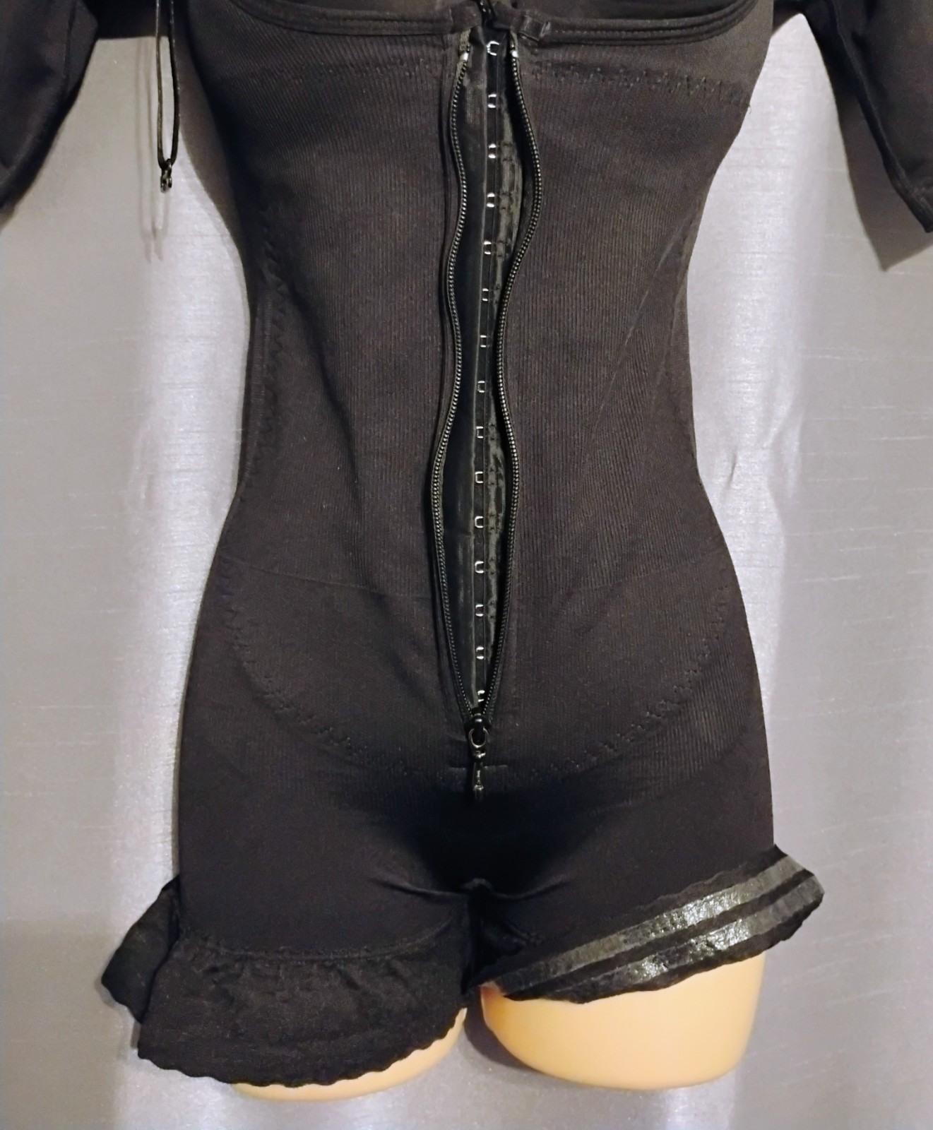 TISSINI Enterizo Seamless Kenia Shapewear Bodysuit Black L Zipper Open Bust