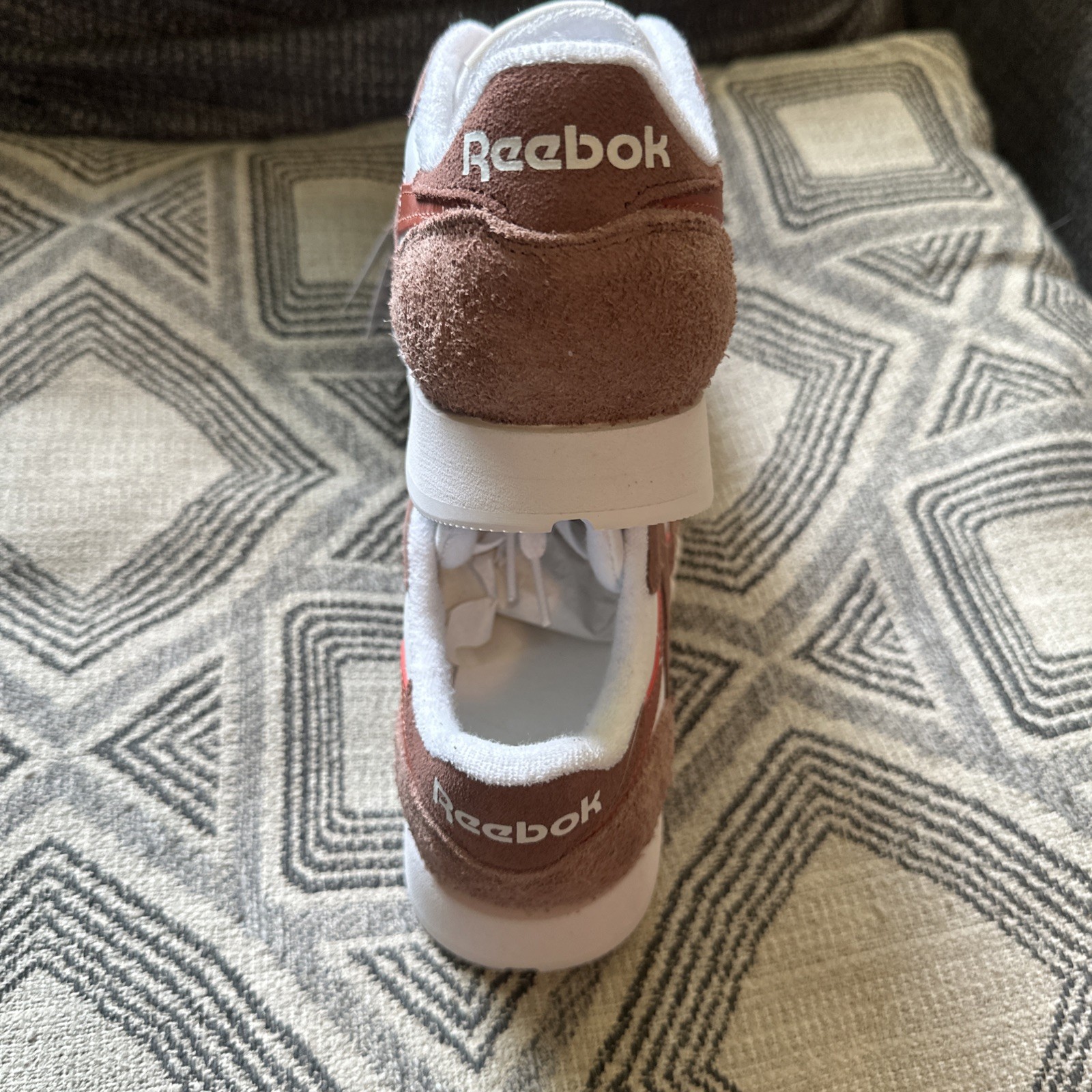 Reebok Classic Leather & Suede Women’s Size 9. Brand New W/ Tags. No Box