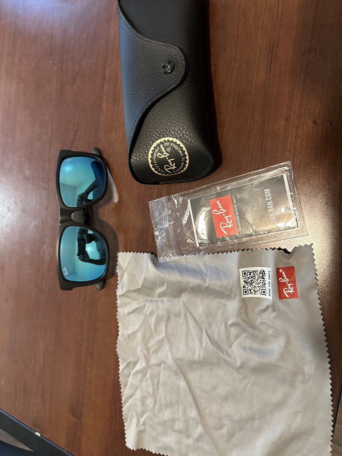Ray-Ban RB4165 622/55 54-16 Justin Color Mix Sunglasses – Black/Blue Mirror