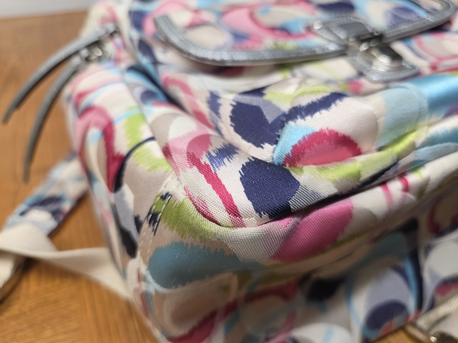 Coach Backpack Poppy Ikat Multicolor Silver Large 19872 GUC
