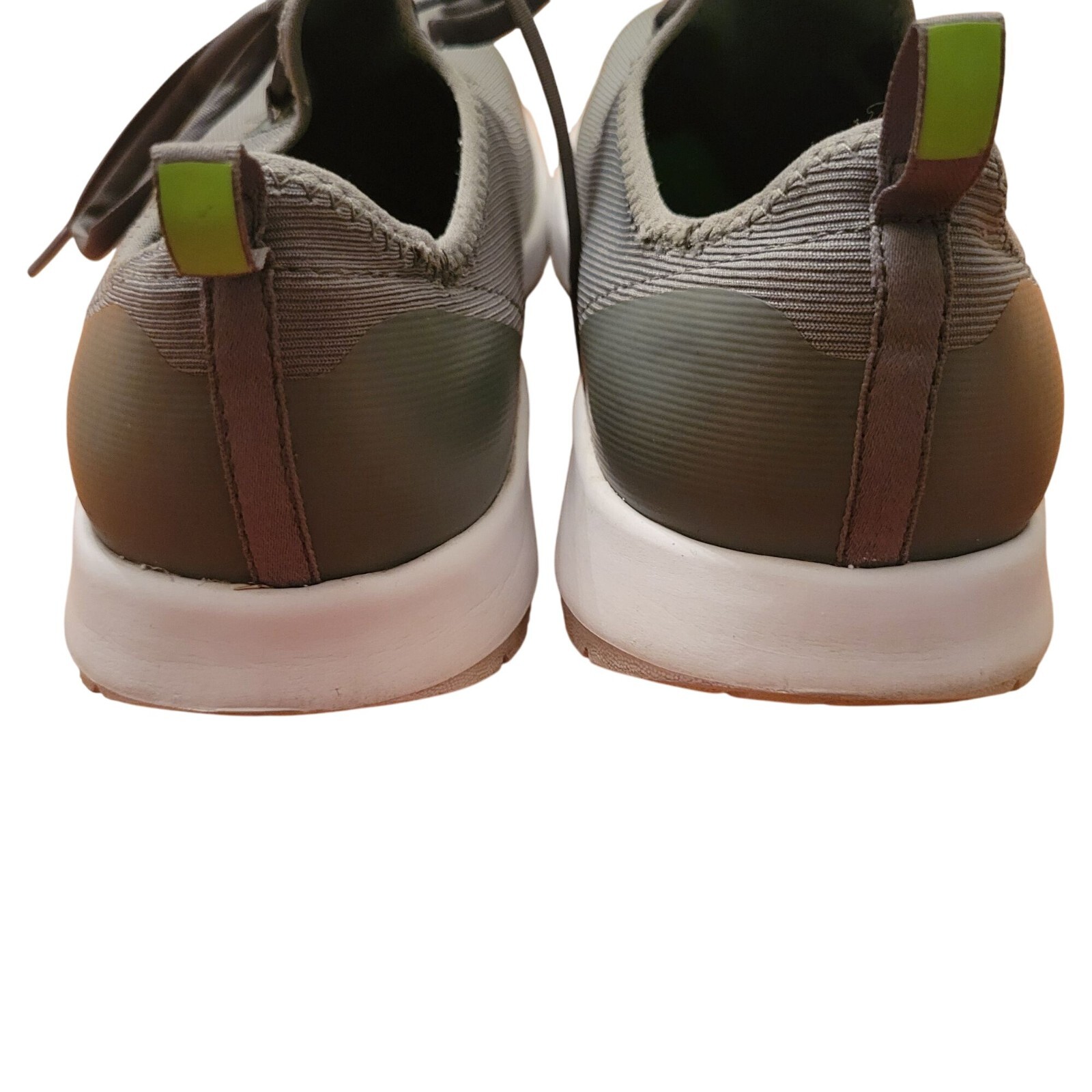 Oofos Gray Walking Sneakers OOfoam Sole 9.5 Volcanic Ash OOmg Sport LS