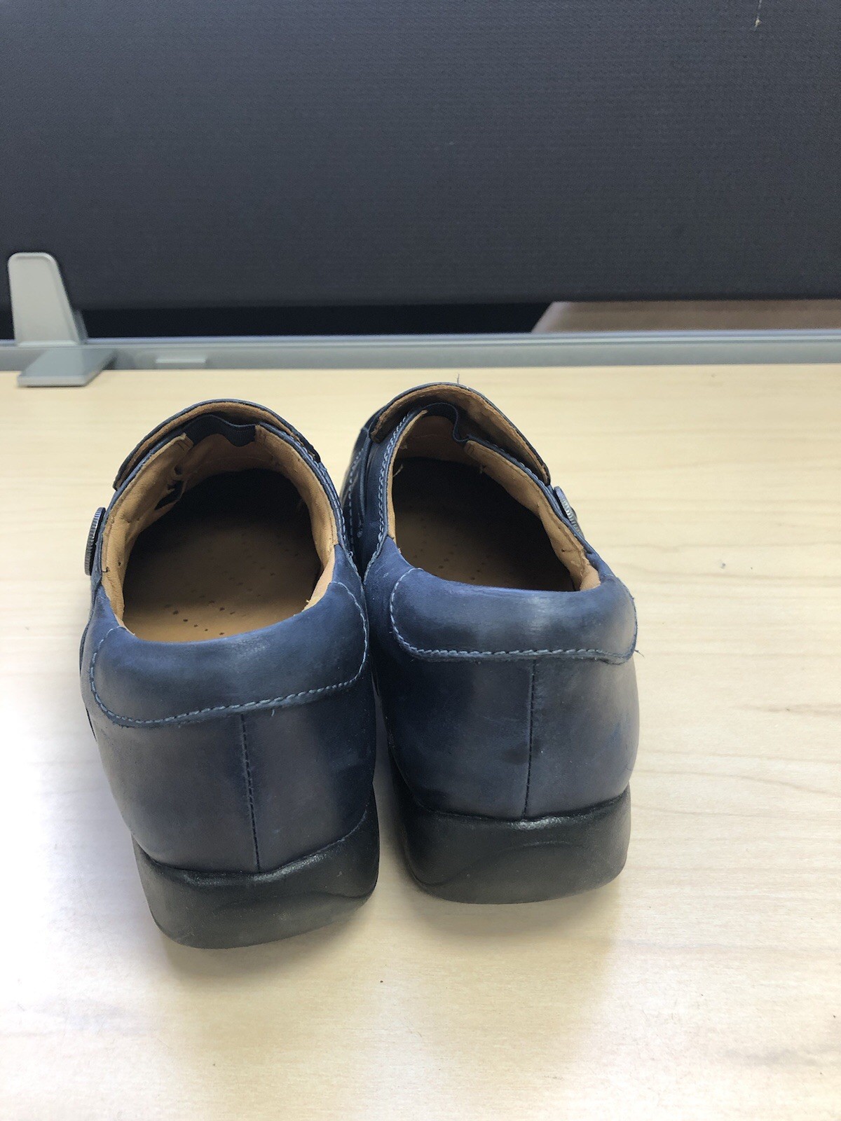 Clarks Structured Un Loop Dark Marine Blue Leather Flat Slip-On Shoes 9.5M