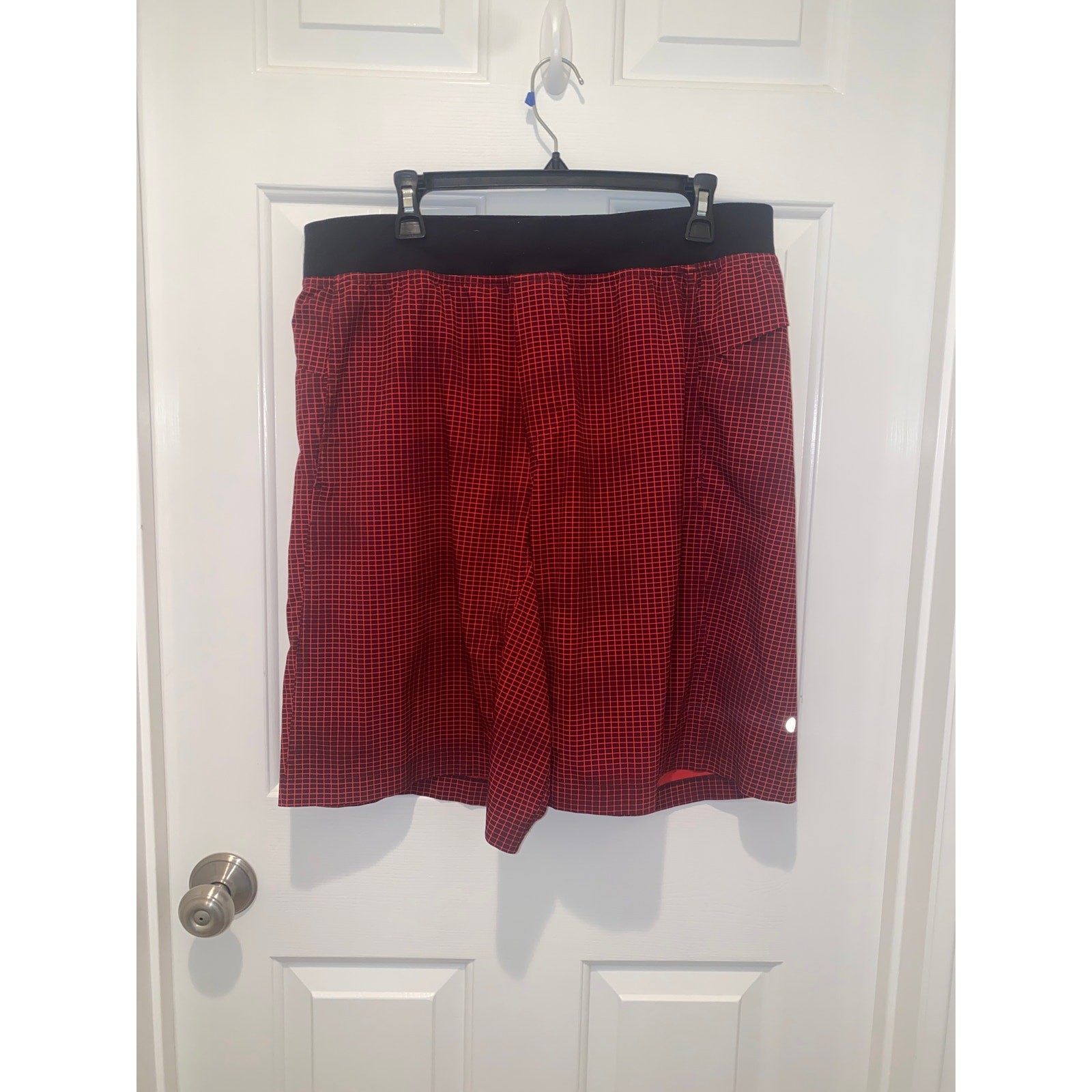 Lululemon Core Shorts Red/Black Grid Unlined Athletic Inseam 10.5 inches size XL