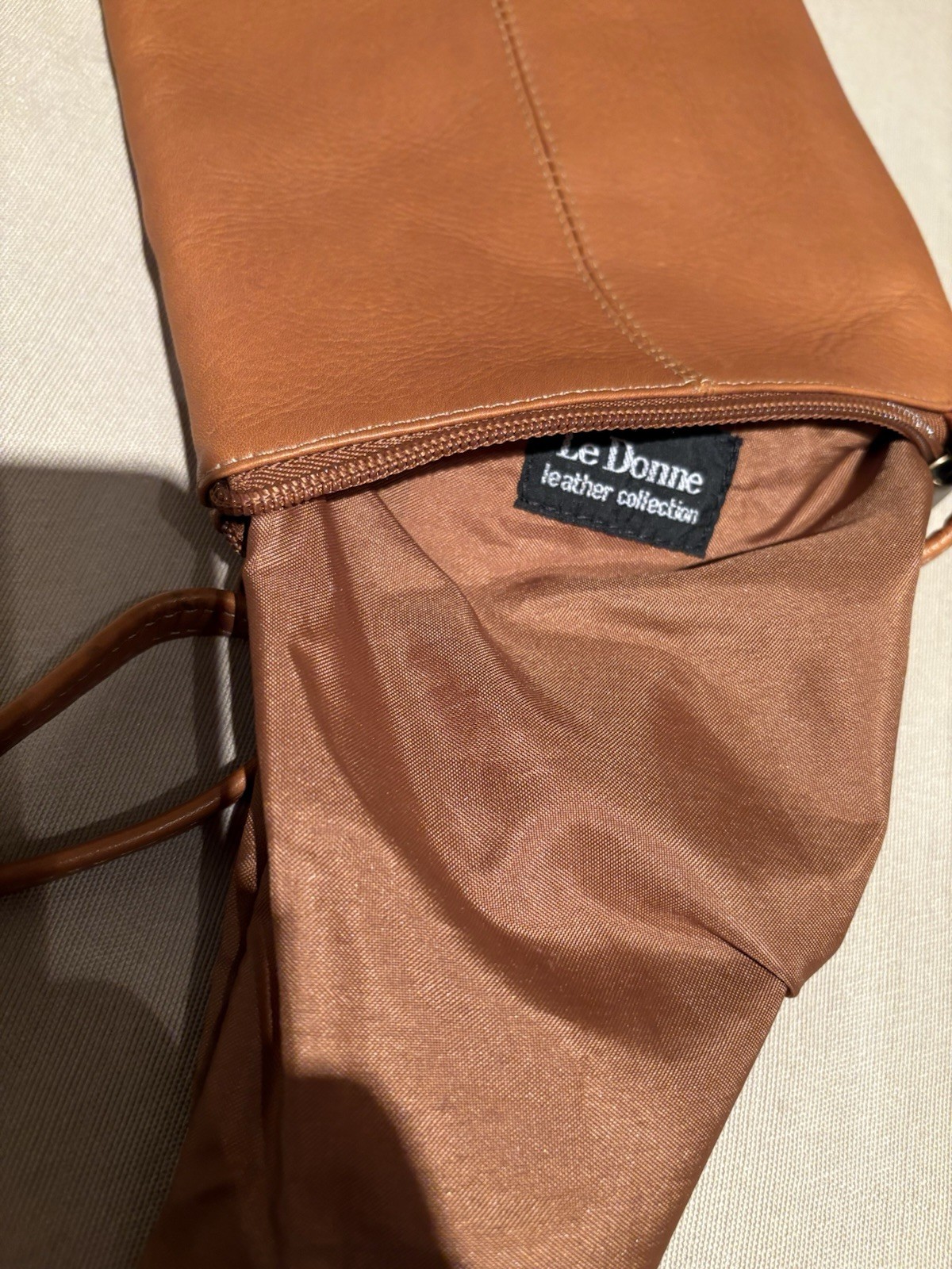 Le Donne Leather Collection Crossbody Purse