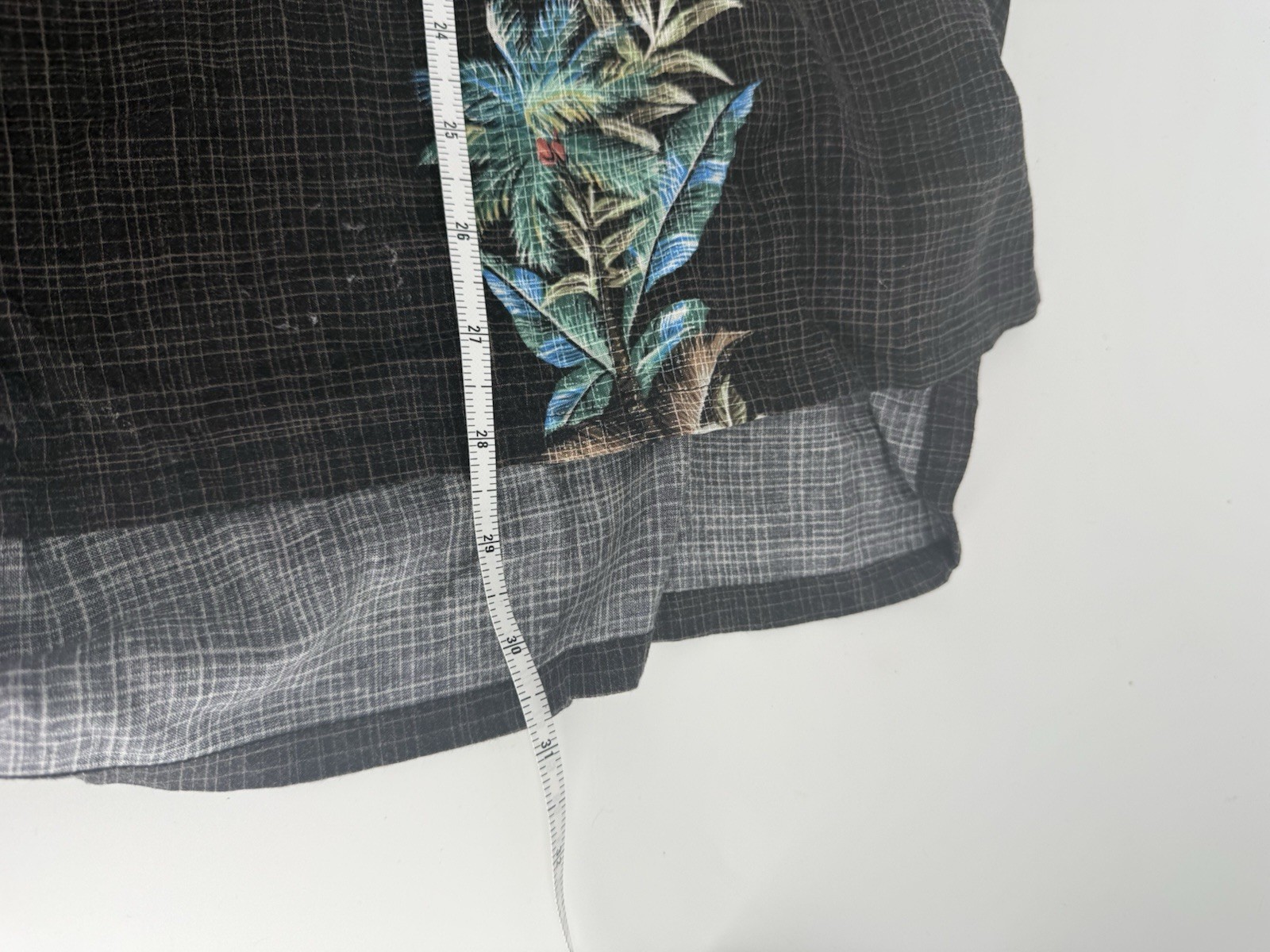 BATIK BAY Men’s 100% Rayon Button Up Shirt Hawaiian Floral Large Gray