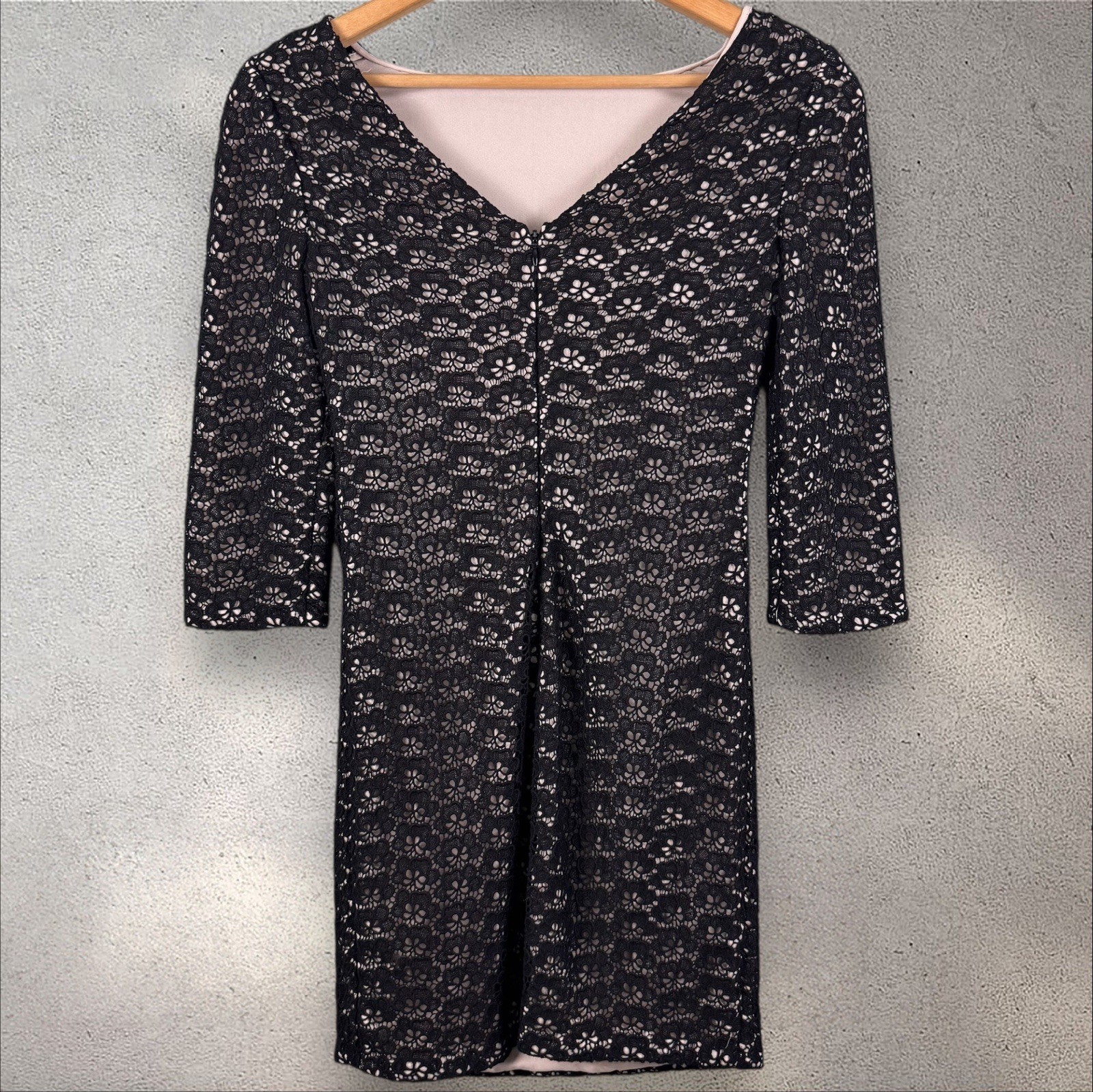DIANE von FURSTENBERG DVF Sarita Acorn Lace Mini Dress Sz 4