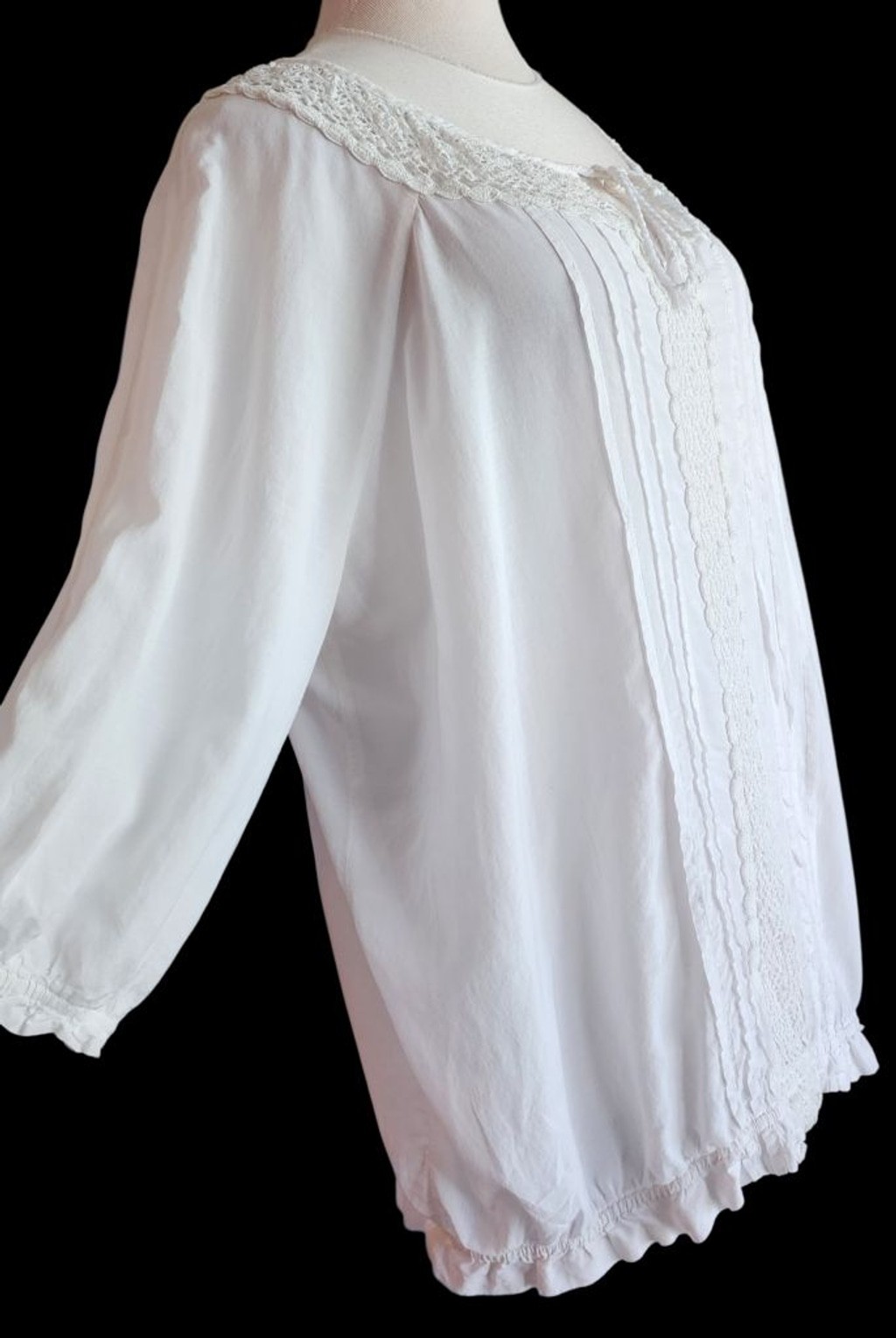 Old Navy White Lace Boho Blouse XXL 3/4 Sleeve Peasant Top Eyelet Tunic