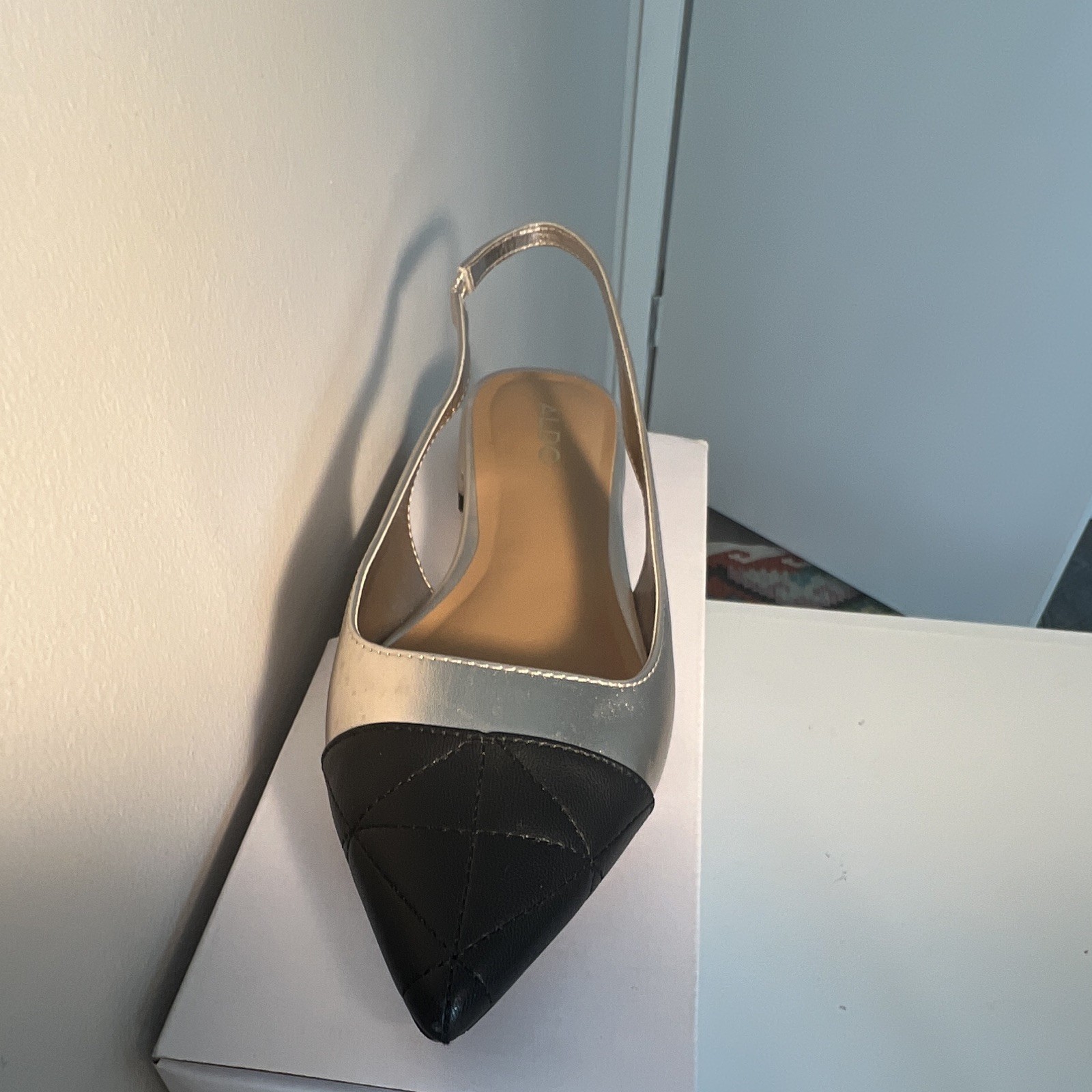 ALDO Women’s Pointed Toe Slingback Flats Silver/Black Quilted Cap Toe 6.5M