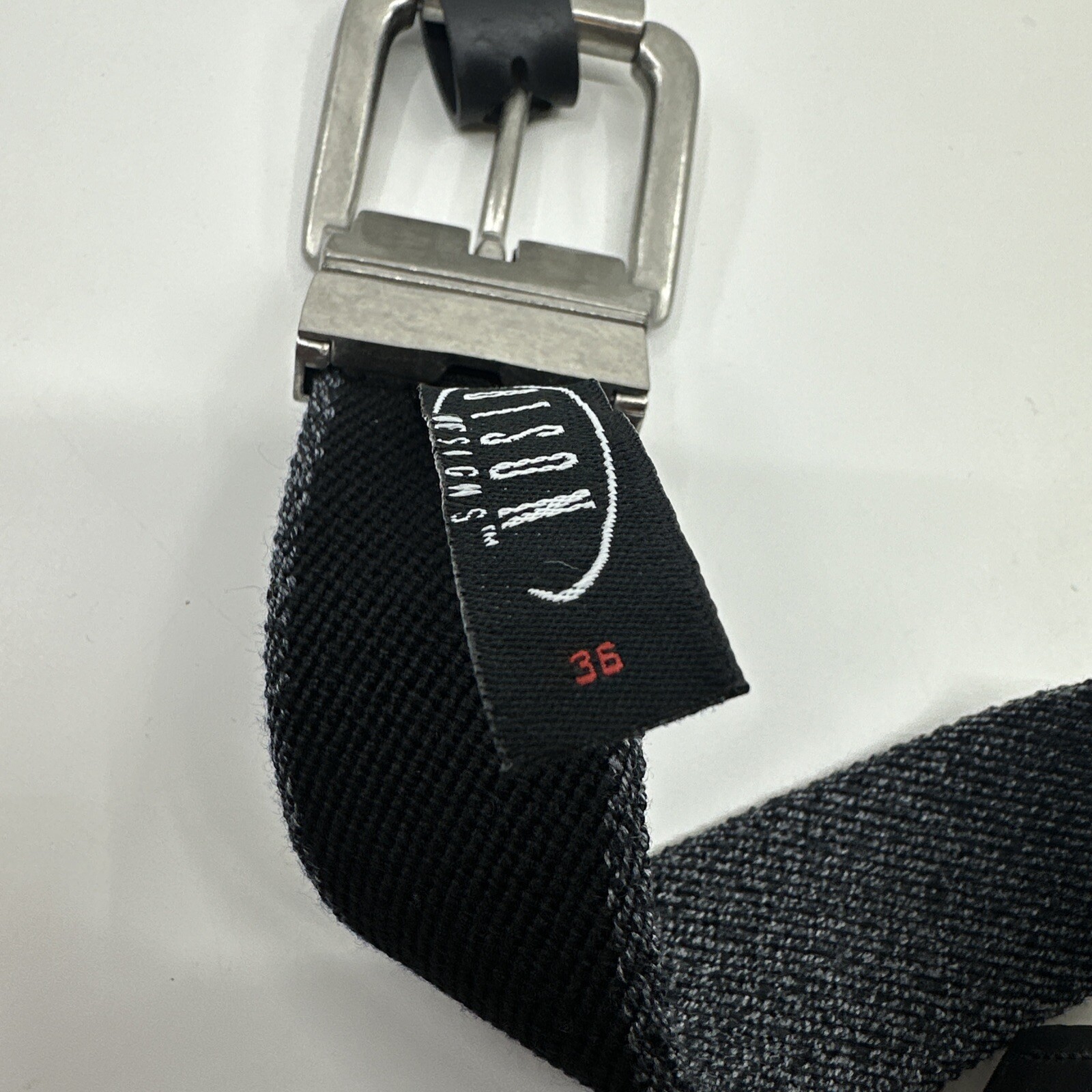 Bison 35 mm Elastic Flip Tip Belt Gray Metal Buckle Sz 36 1.25″ Wide NWT