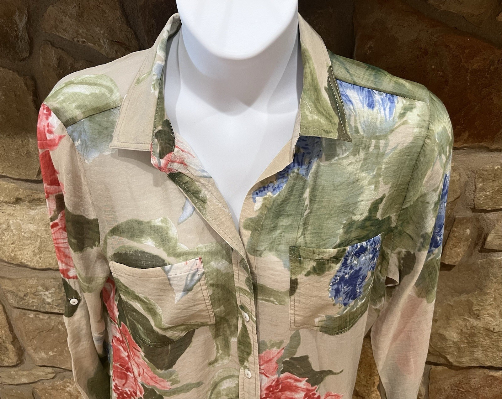 Life Style Semi Sheer Light-Weight Button Up Floral Blouse XL Split Lower Back